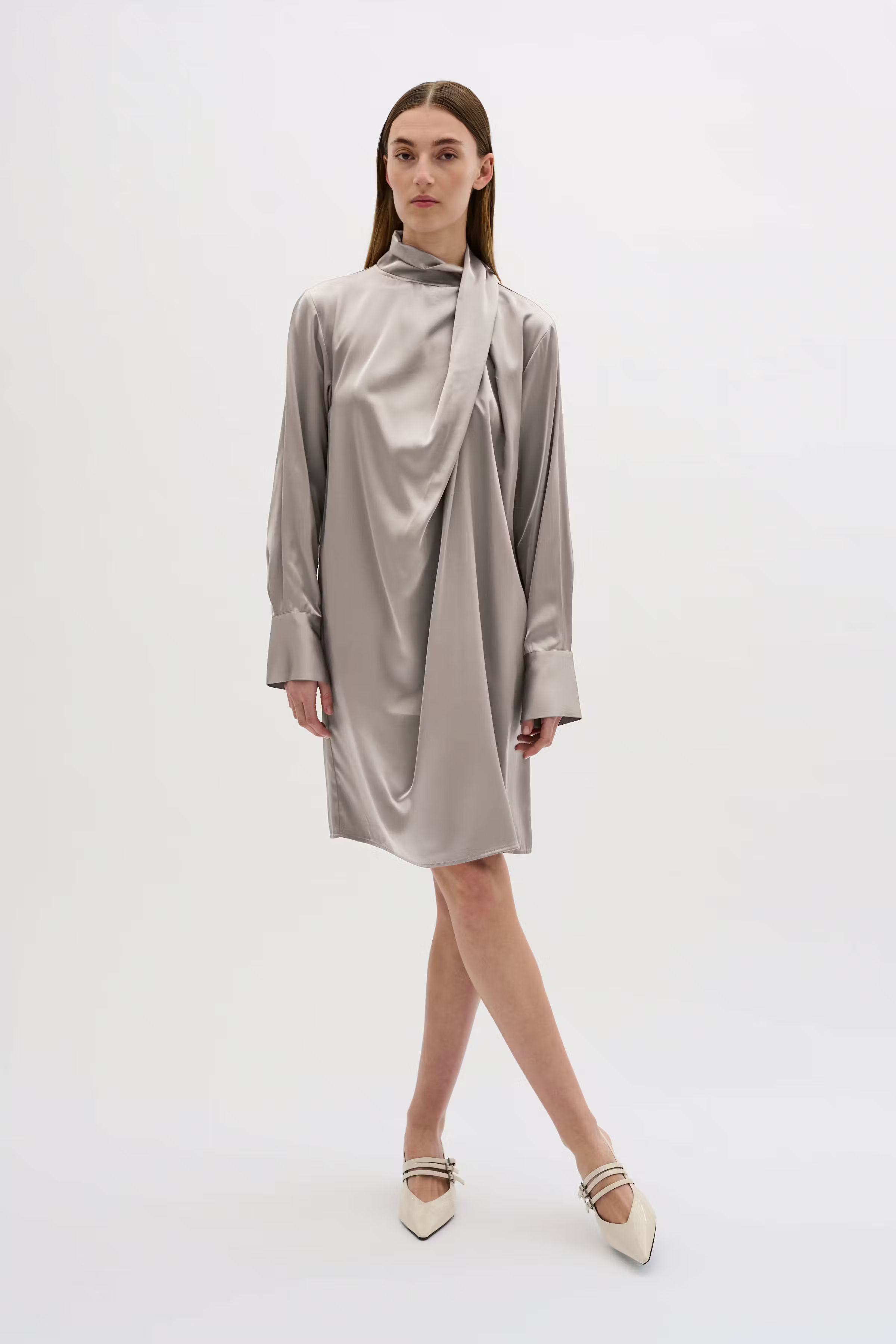 KBThorun Dress LOOKBOOK FRONT 10105302-171506