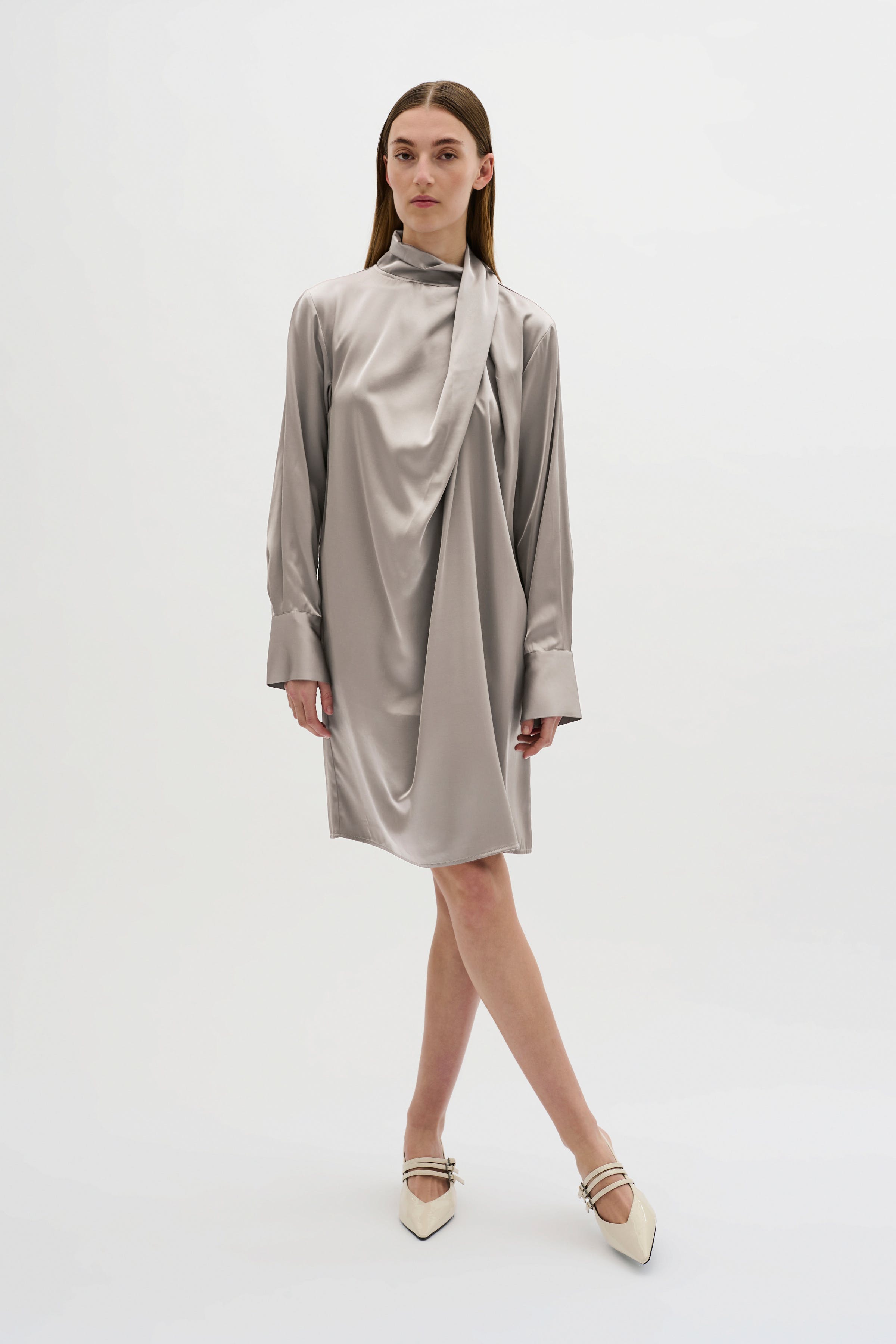 KBThorun Dress in simply taupe / grey colour