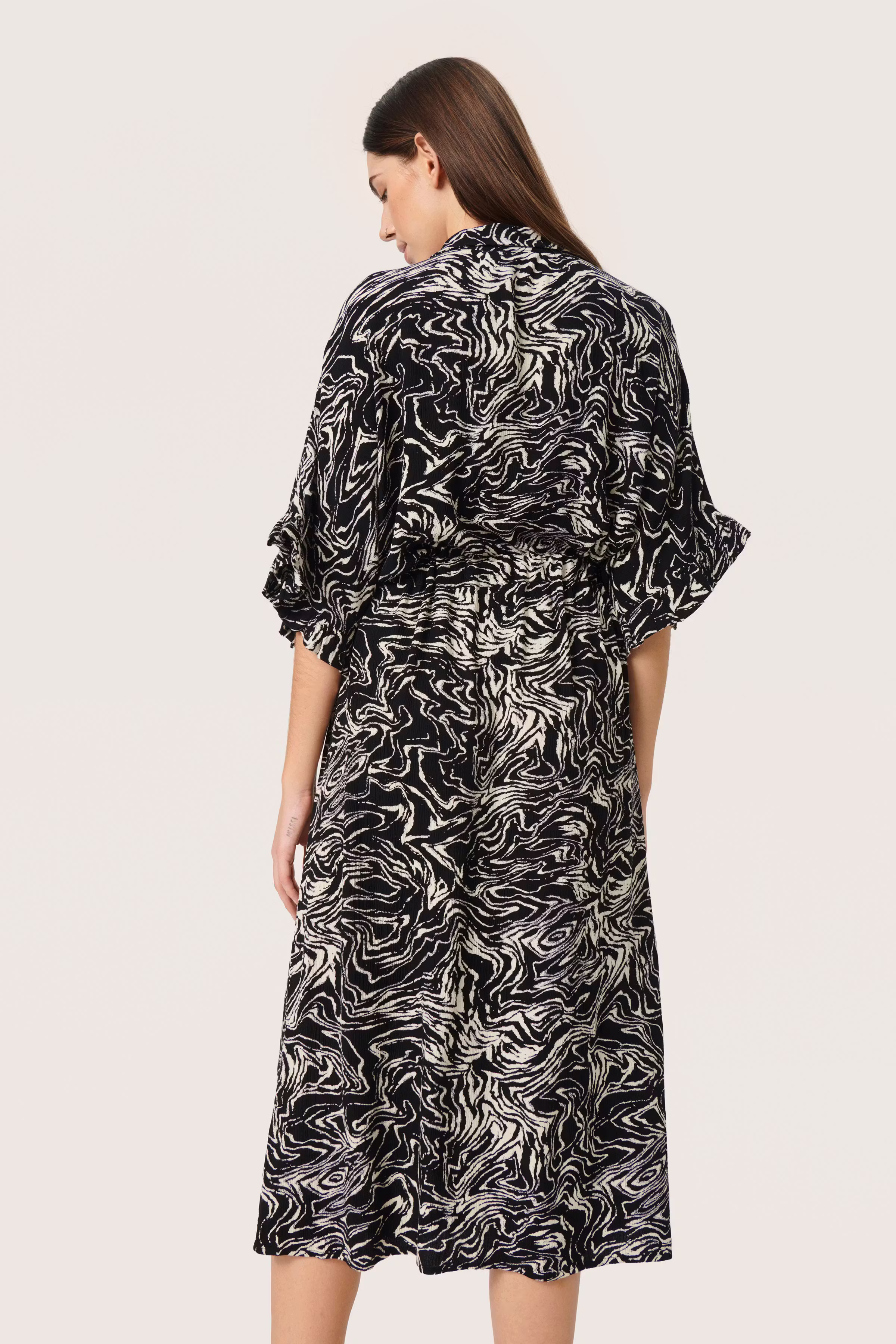 SLZaya Kjole LOOKBOOK BACK 30406533-301919