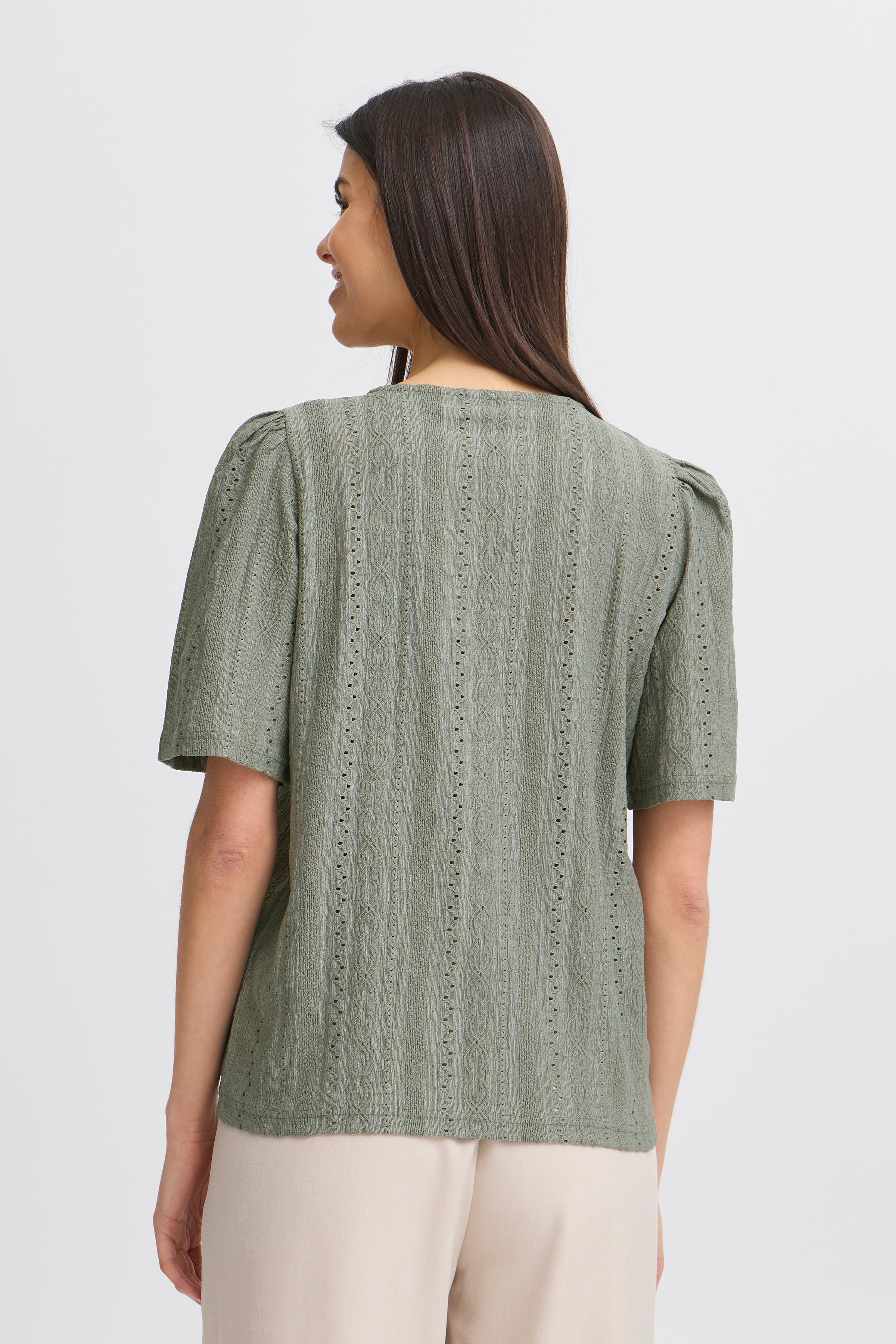 FREMIRA T-shirt LOOKBOOK BACK 20615830-185806