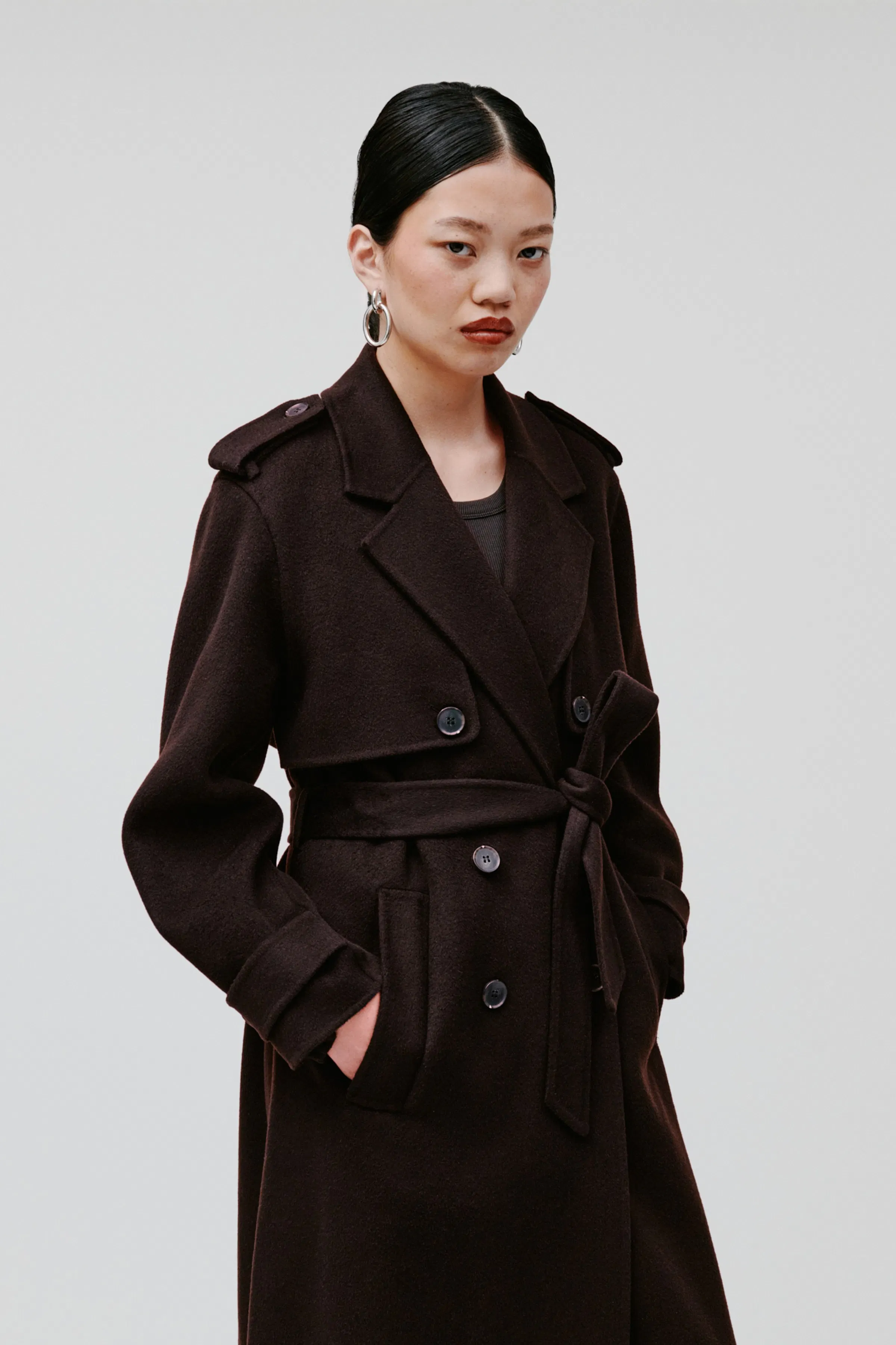 COLETTE Mantel LOOKBOOK FRONT 30600565-BR291