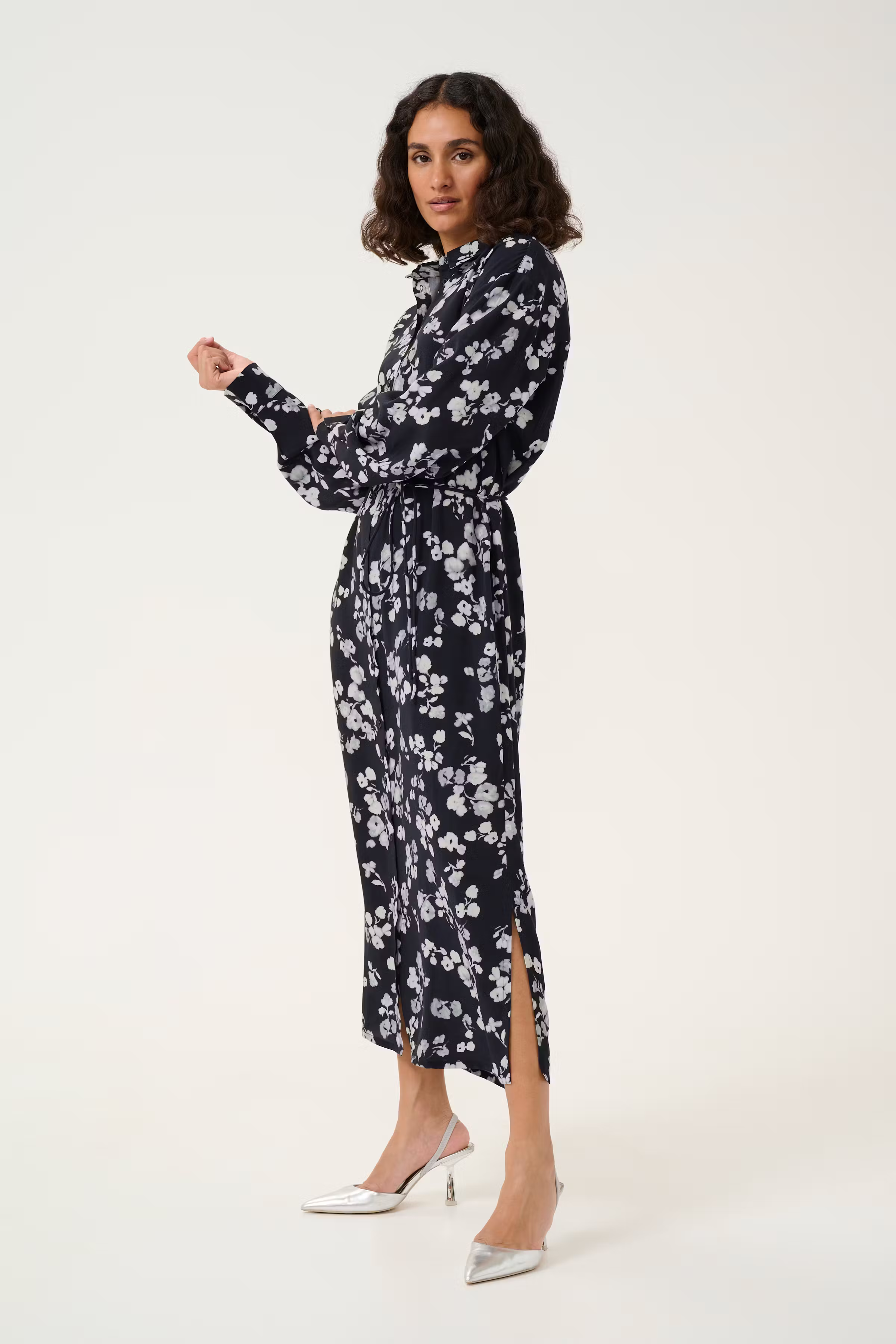 KAalice Kleid LOOKBOOK FRONT 10509401-106800