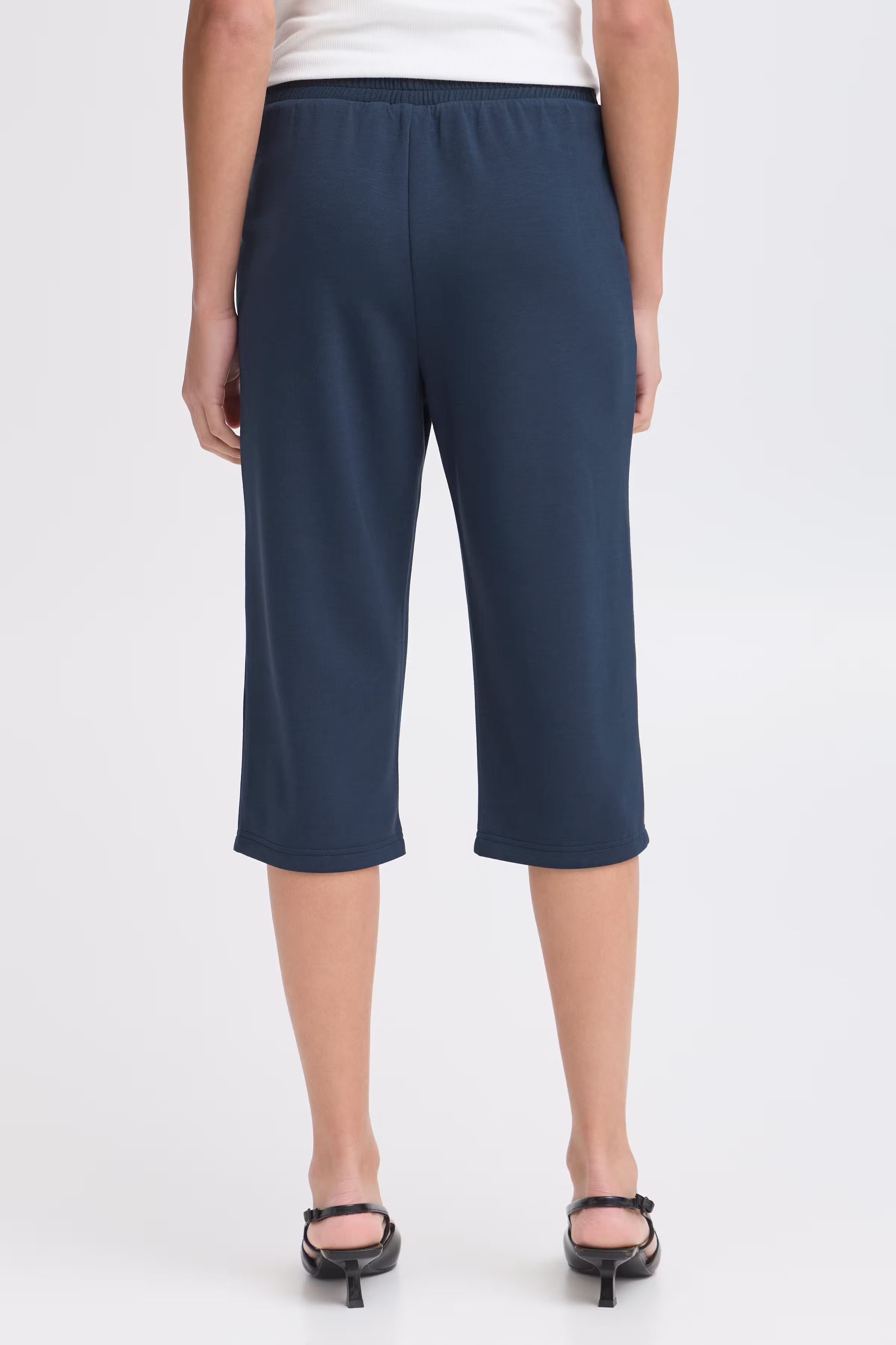 FRAURORA Hose LOOKBOOK BACK 20615814-193923