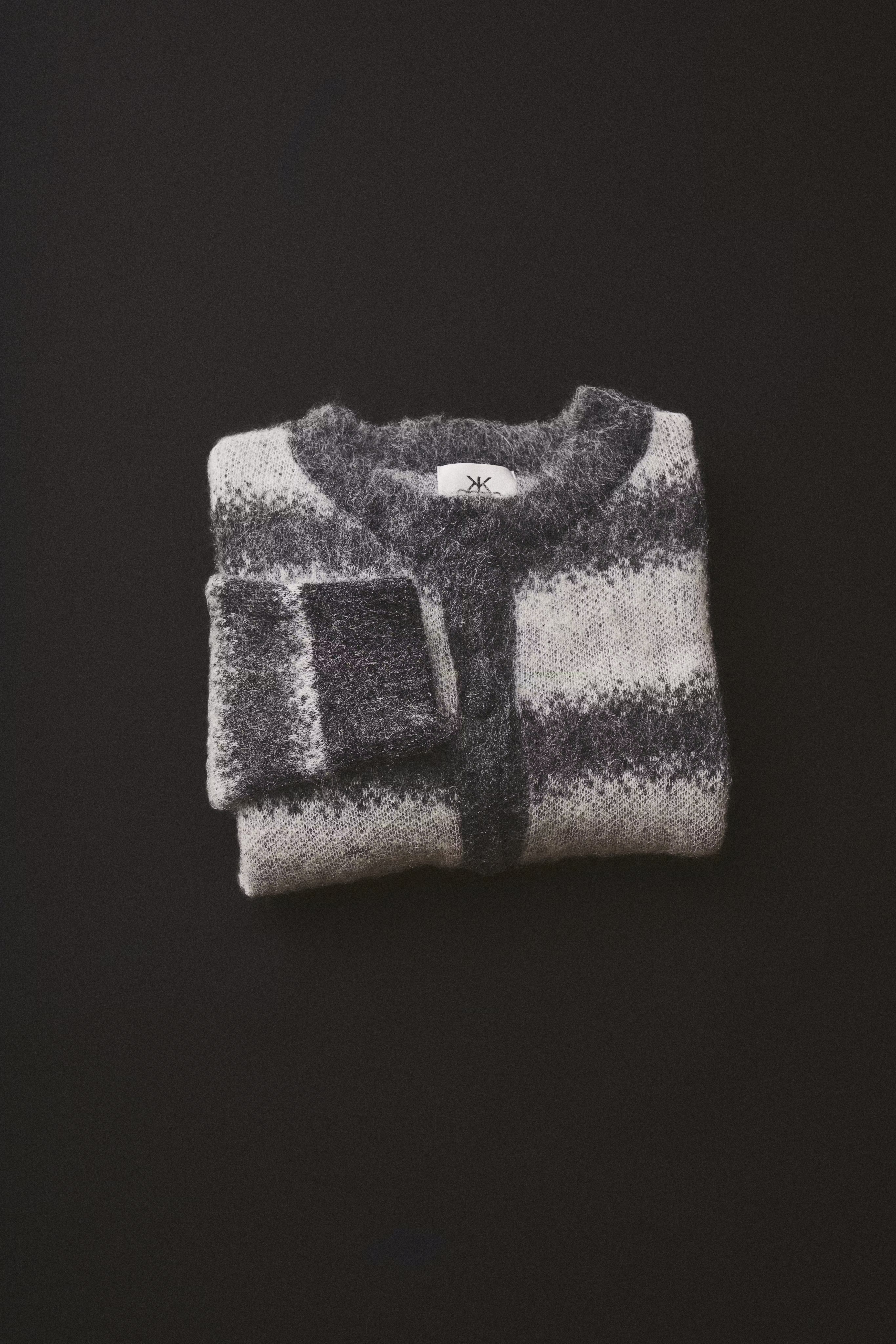 KBChase Cardigan LOCATION NONE 10105715-185206