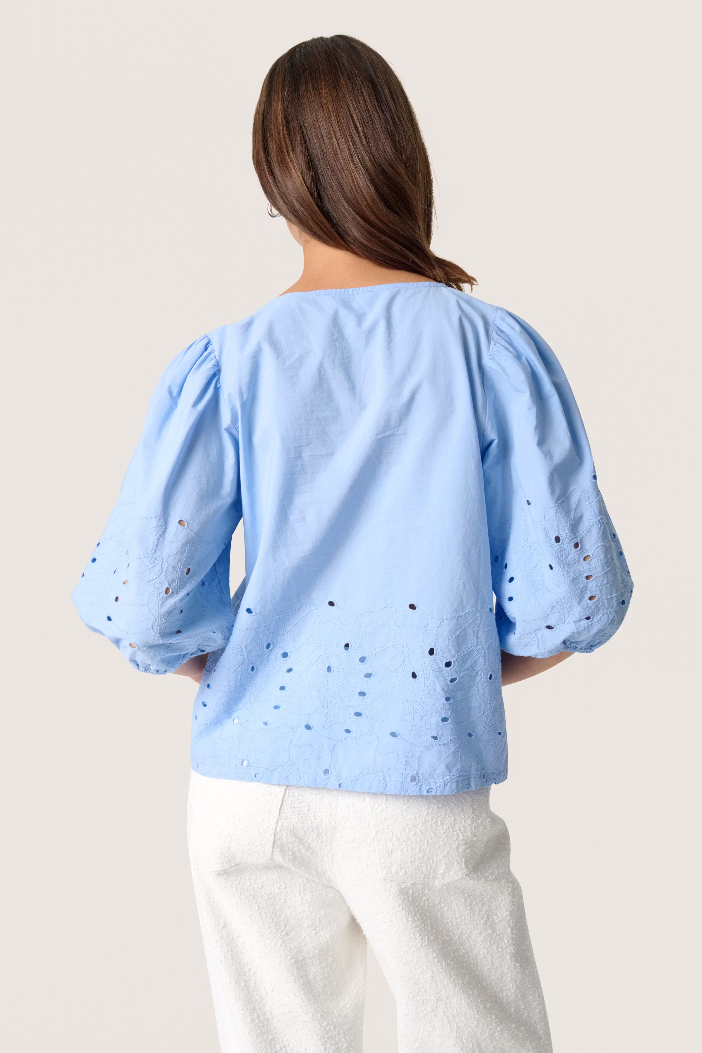 SLManja Blouse LOOKBOOK BACK 30408460-153930