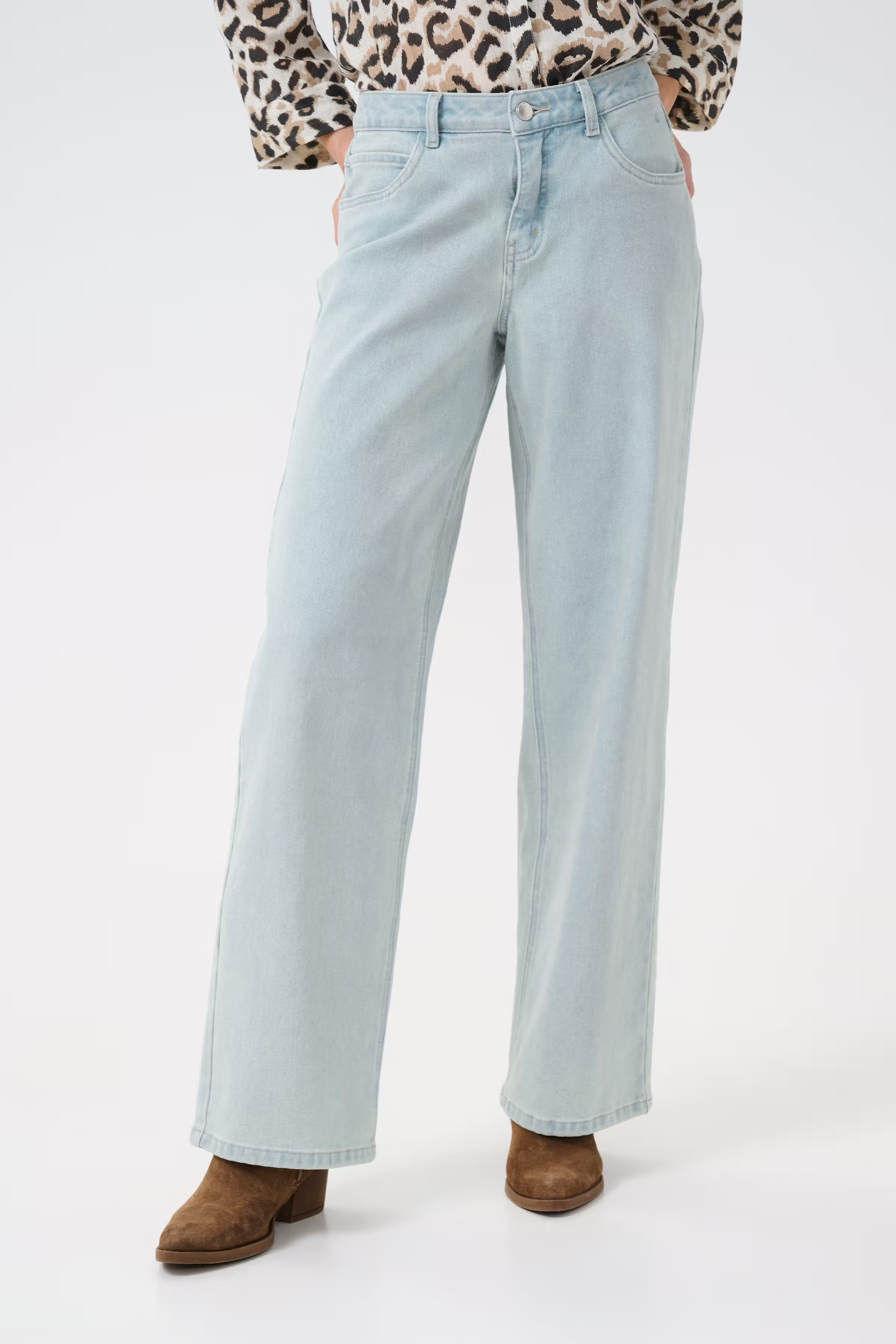 CRJoanna Jeans LOOKBOOK FRONT 10613436-107196