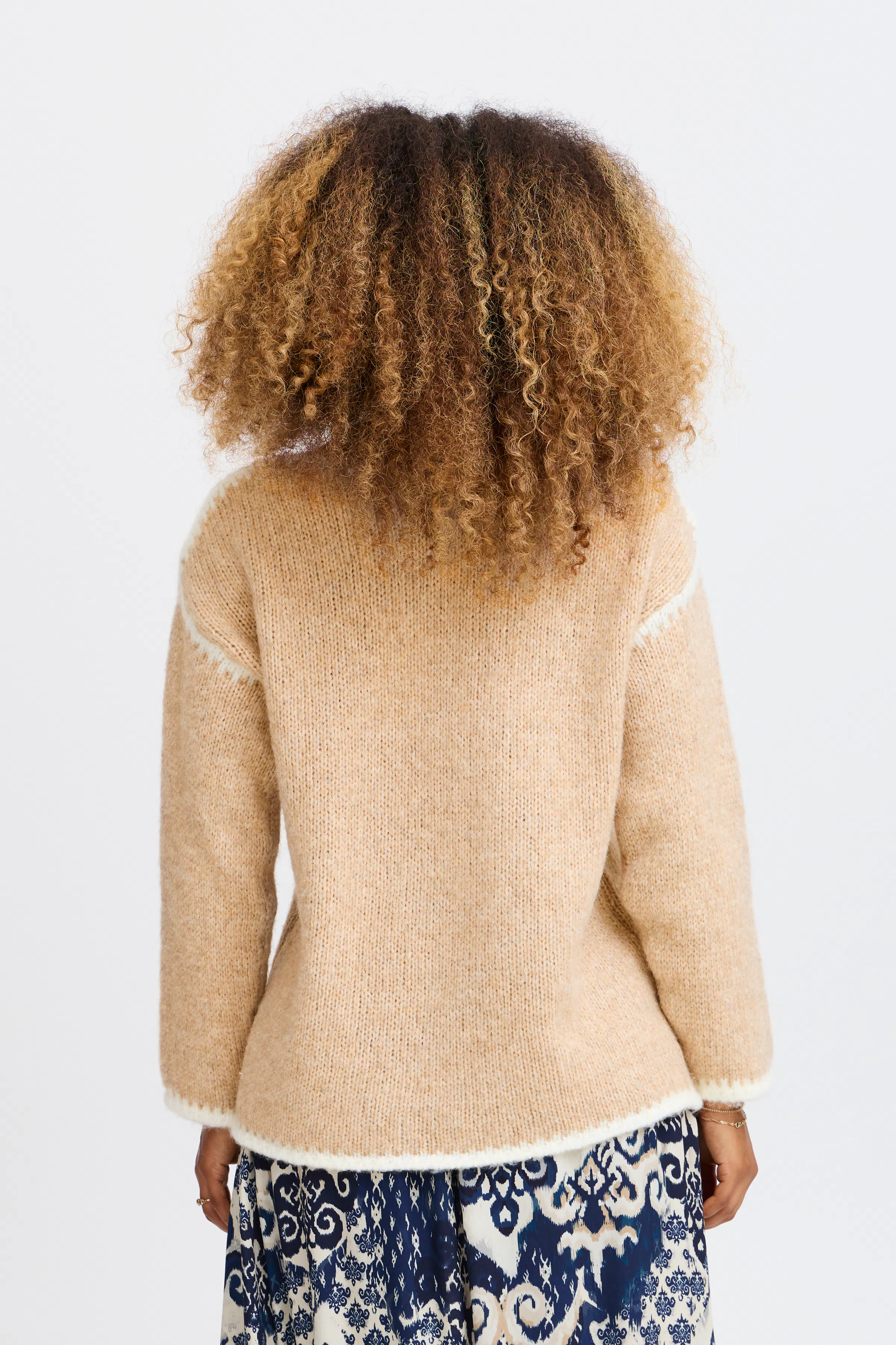SBCOAL Pullover LOOKBOOK BACK 22100719-130907