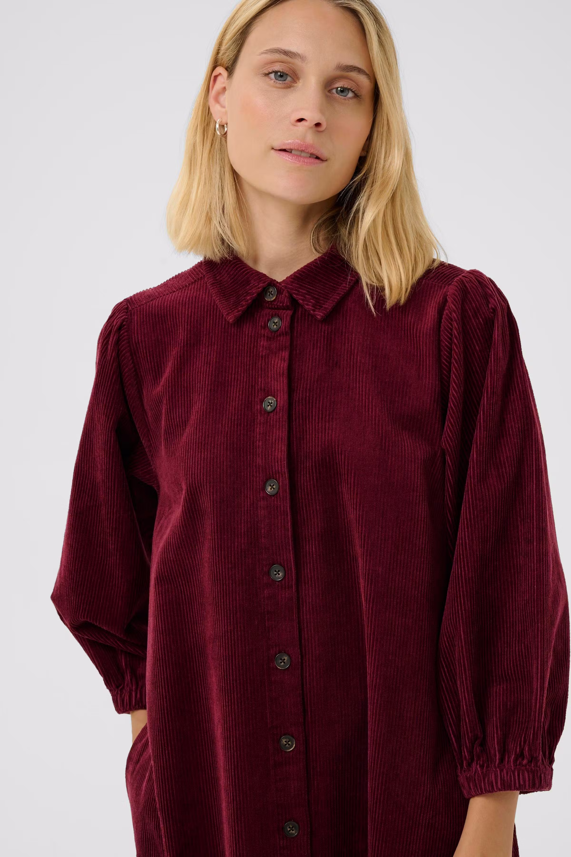 EleinaPW Cordfløyelskjole LOOKBOOK DETAIL 30310323-191725