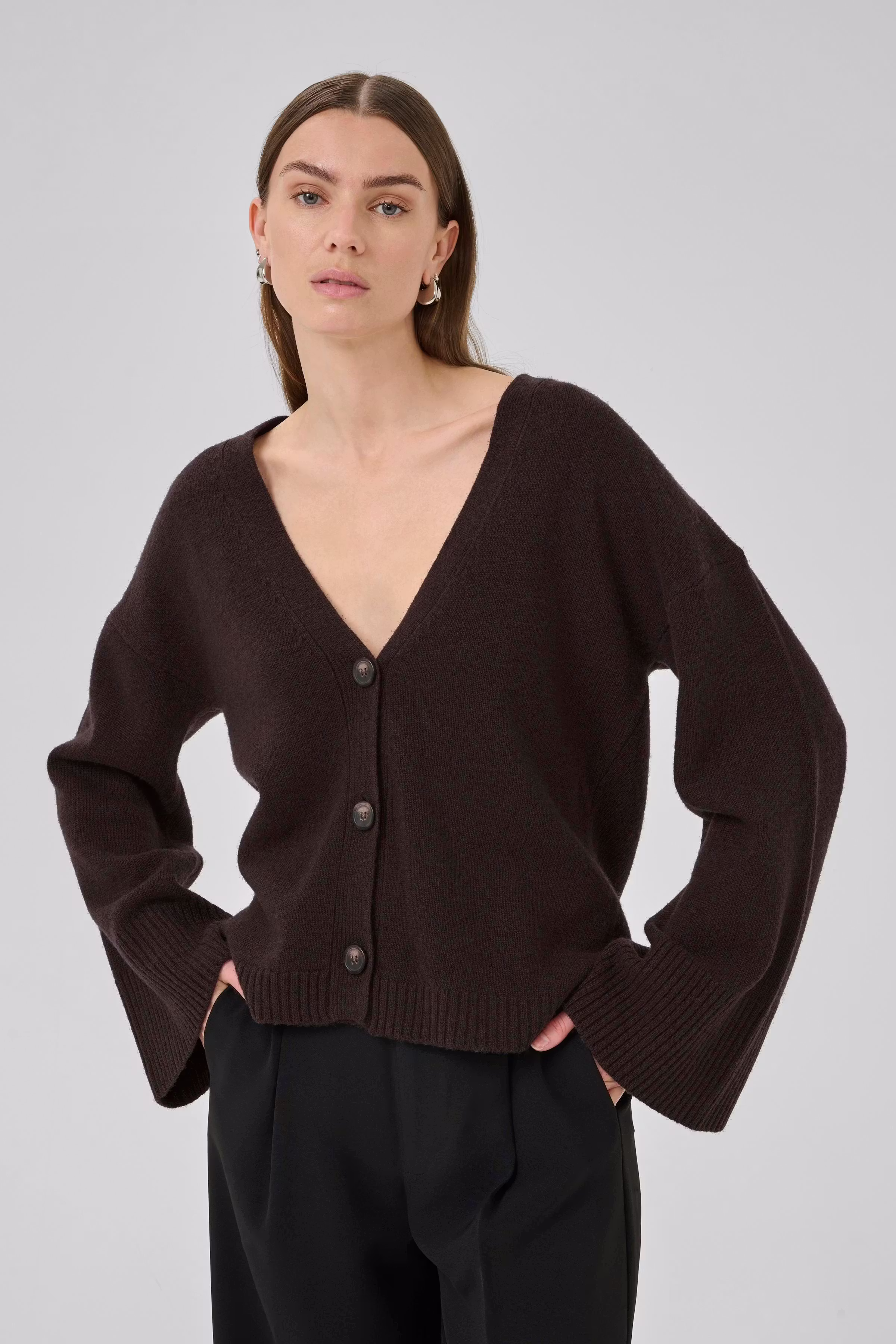 HuxiMW Cardigan LOOKBOOK FRONT 10705283-191103
