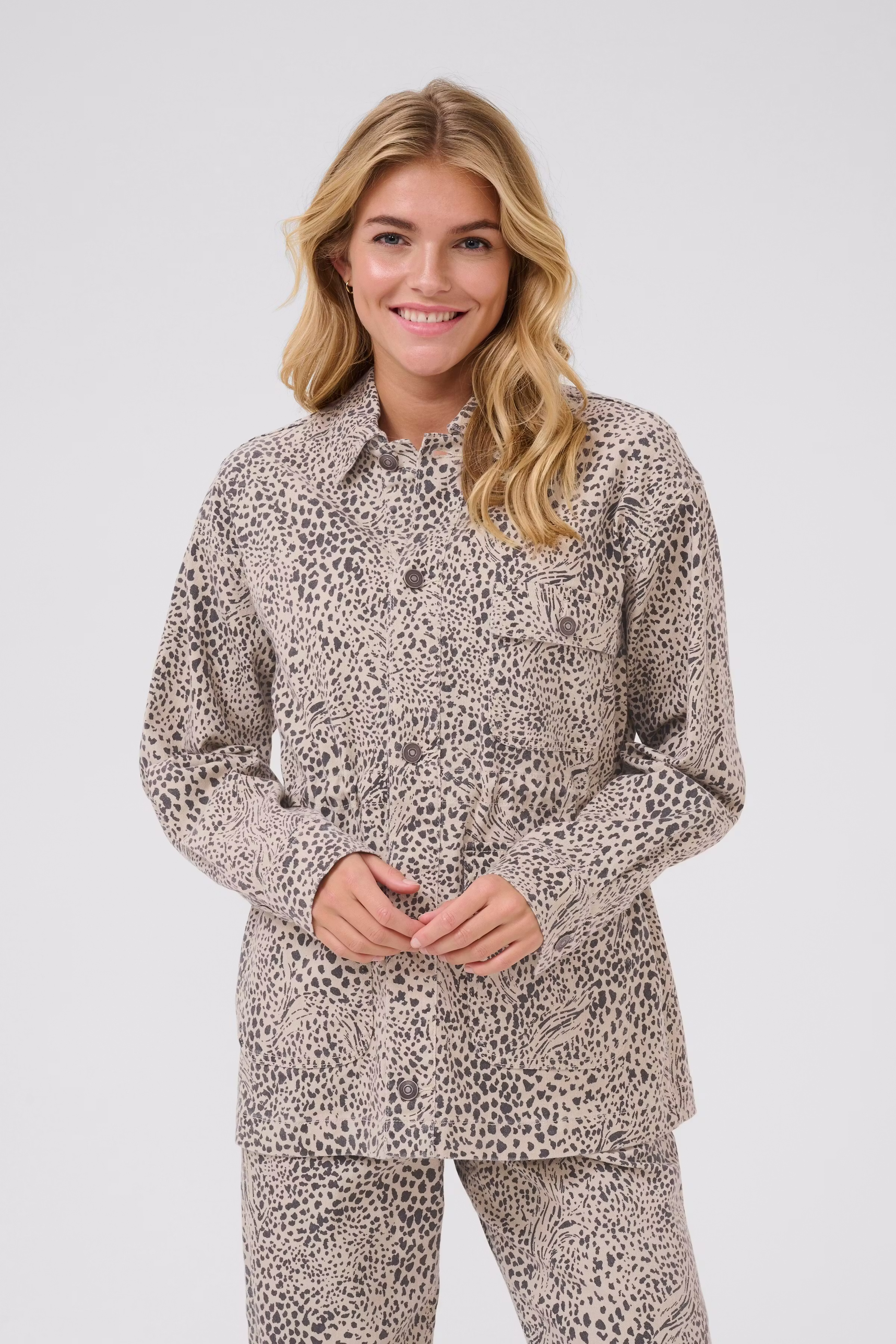 KAlisa Denimjakke LOOKBOOK FRONT 10509879-107403