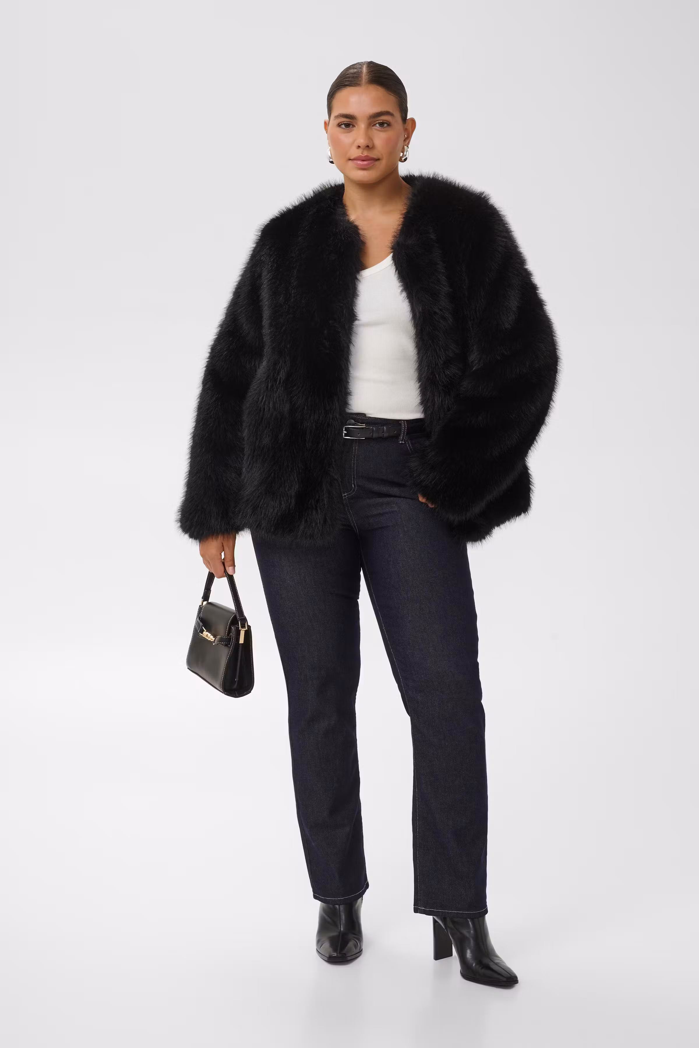 KCmadia Mantel LOOKBOOK FRONT 10584537-100121