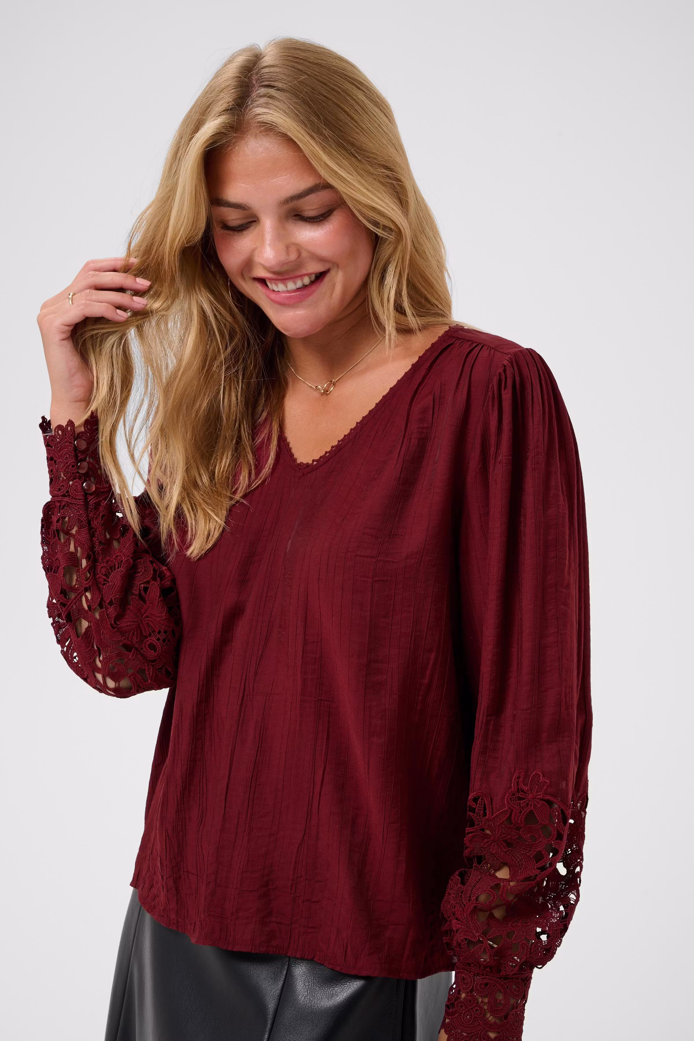 CRTina Blouse LOOKBOOK DETAIL 10614427-191724
