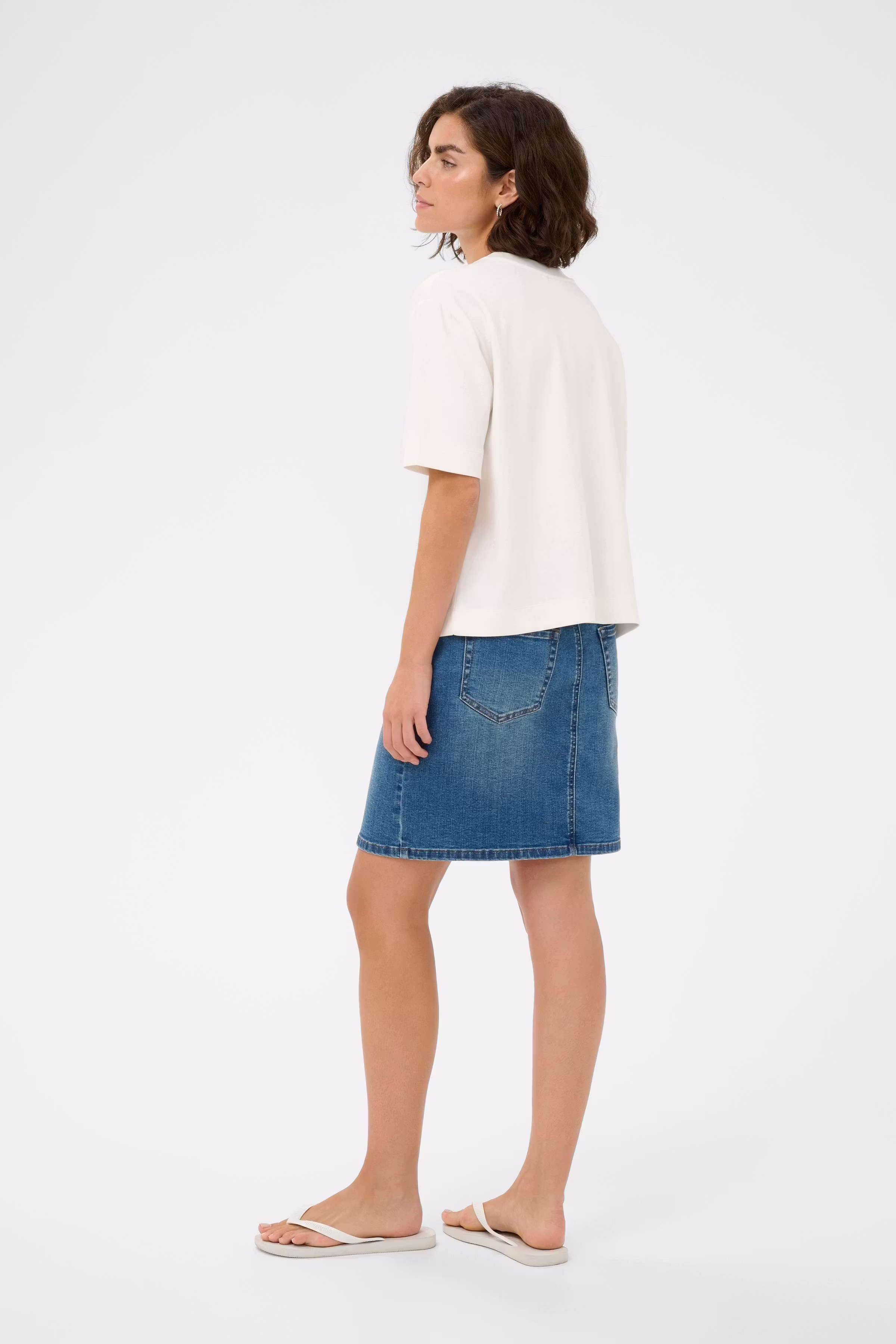 KAannie T-shirt LOOKBOOK BACK 10511796-110602