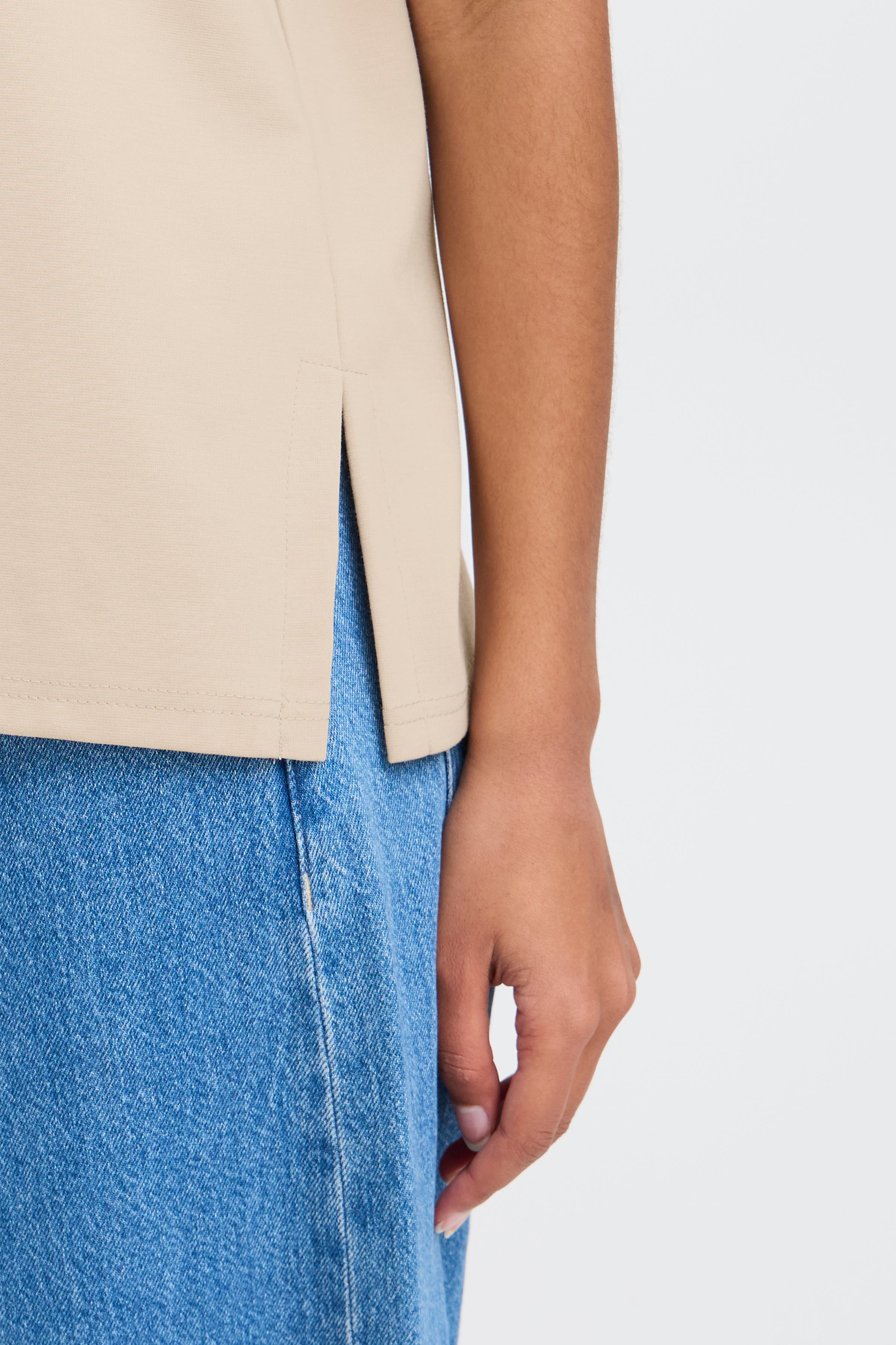 IHKALA T-shirt LOOKBOOK DETAIL 20122672-151308