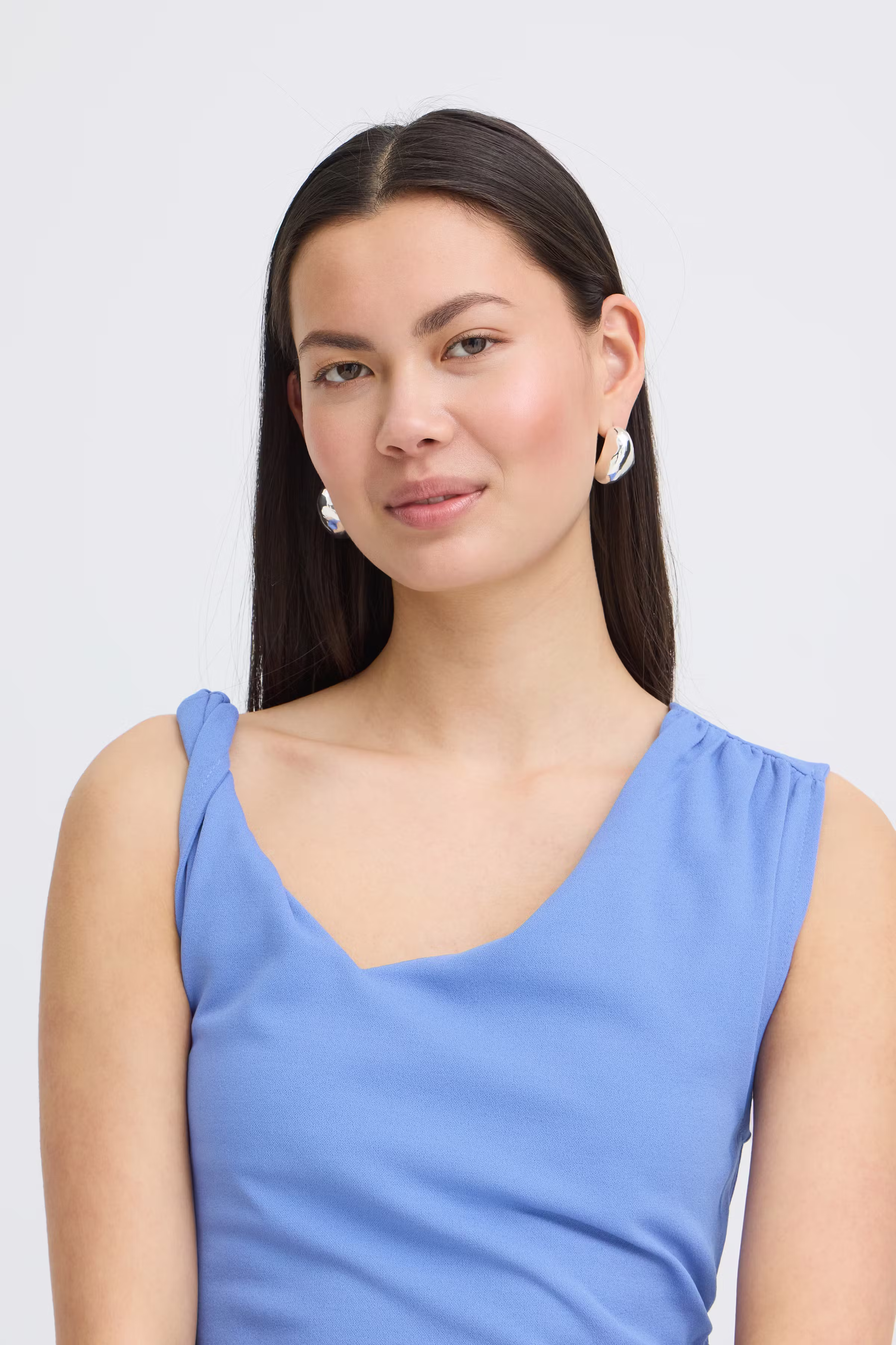 IHKATINE Kjole LOOKBOOK DETAIL 20125957-183935