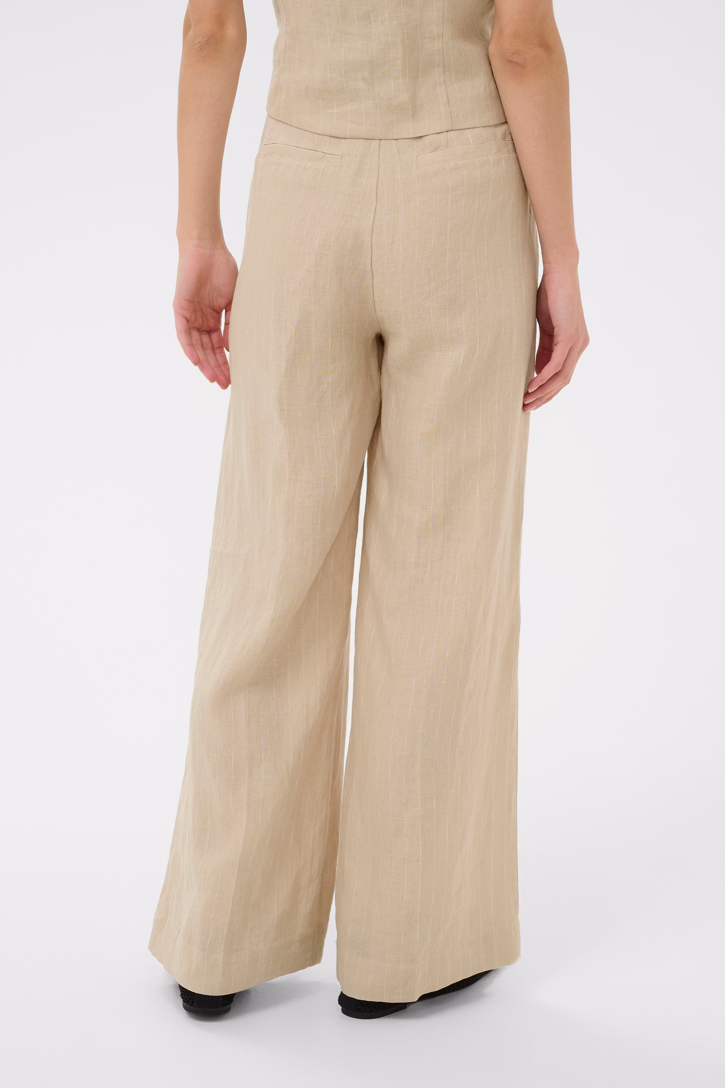 AliyaPW Hose LOOKBOOK BACK 30310443-304798