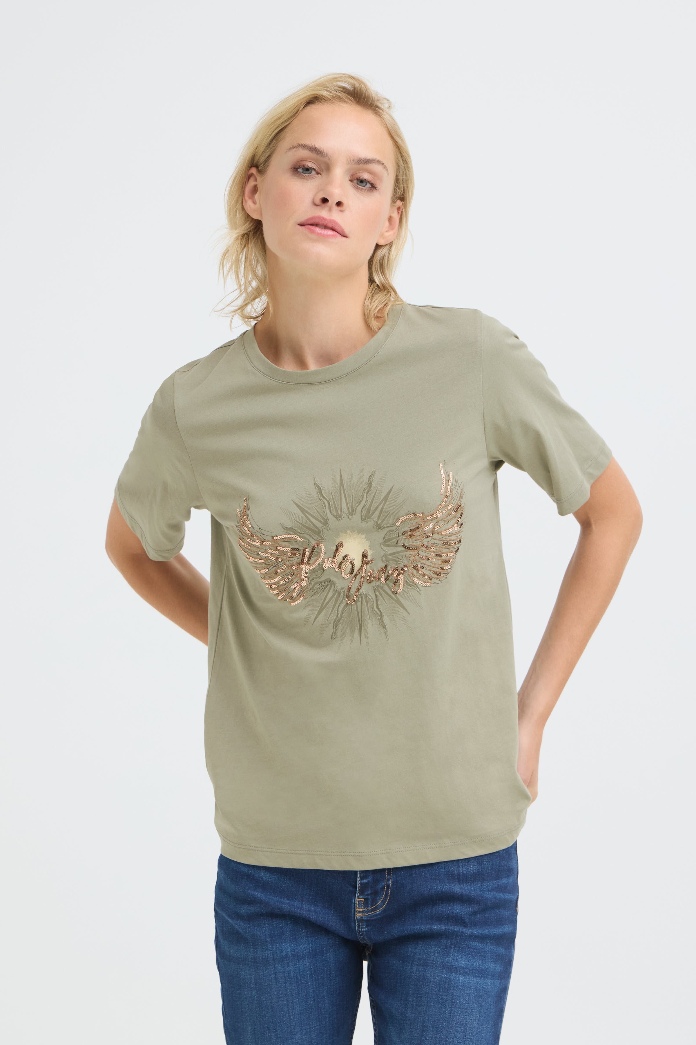 PZBETHANY T-shirt LOOKBOOK FRONT 50210419-170613