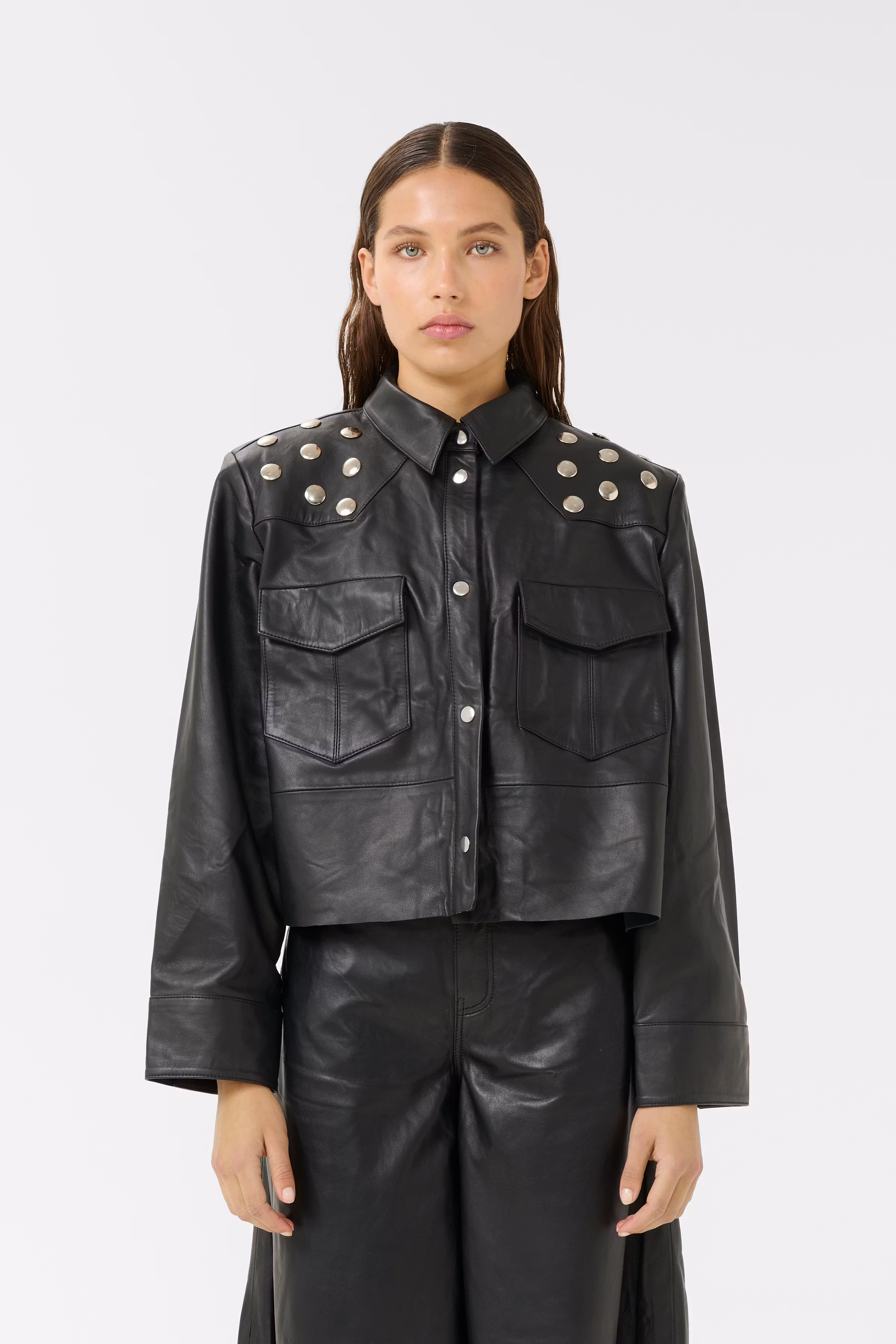GZrio Leather shirt LOOKBOOK FRONT 10910464-100017