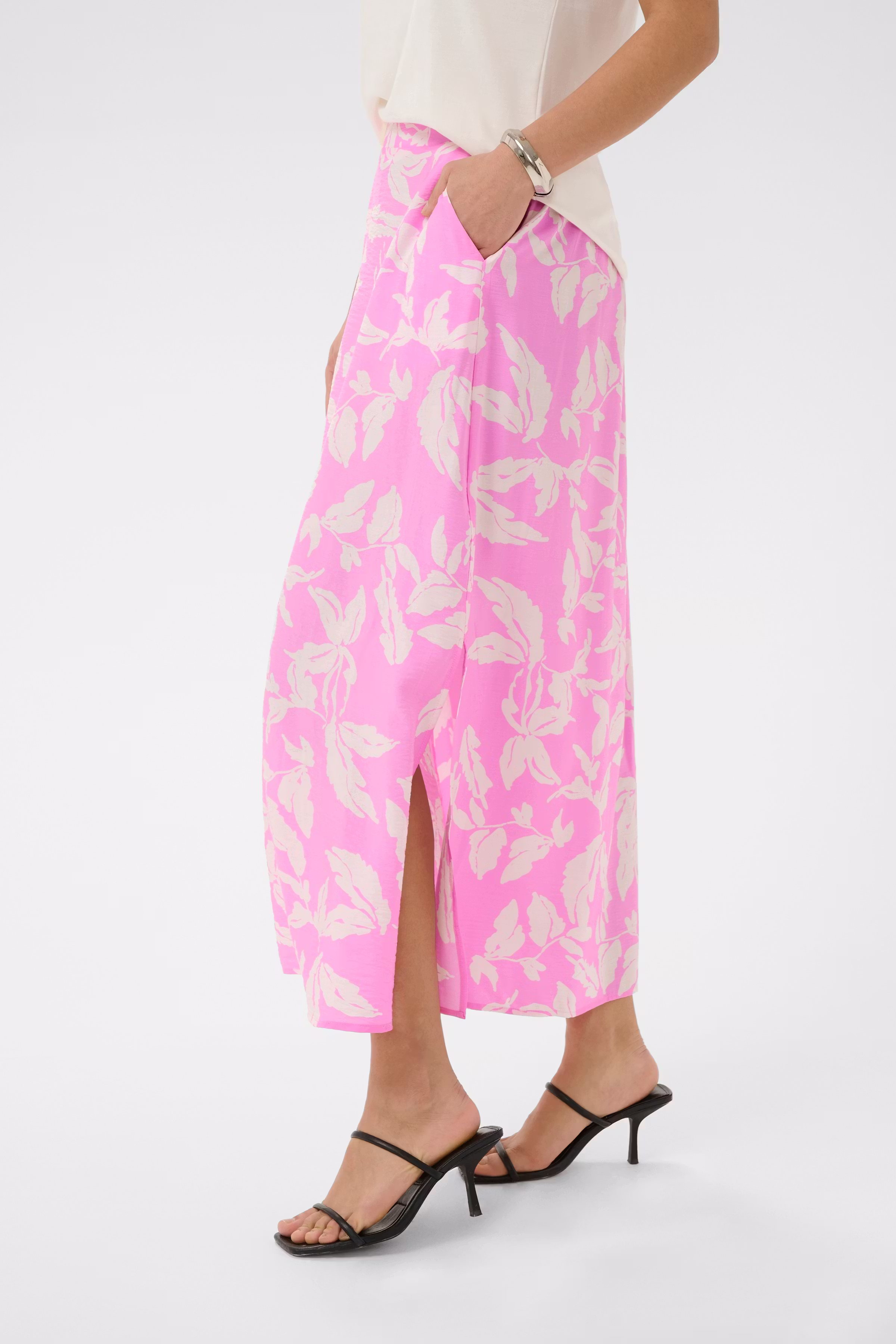 KAmarlo Skirt LOOKBOOK DETAIL 10511948-109520