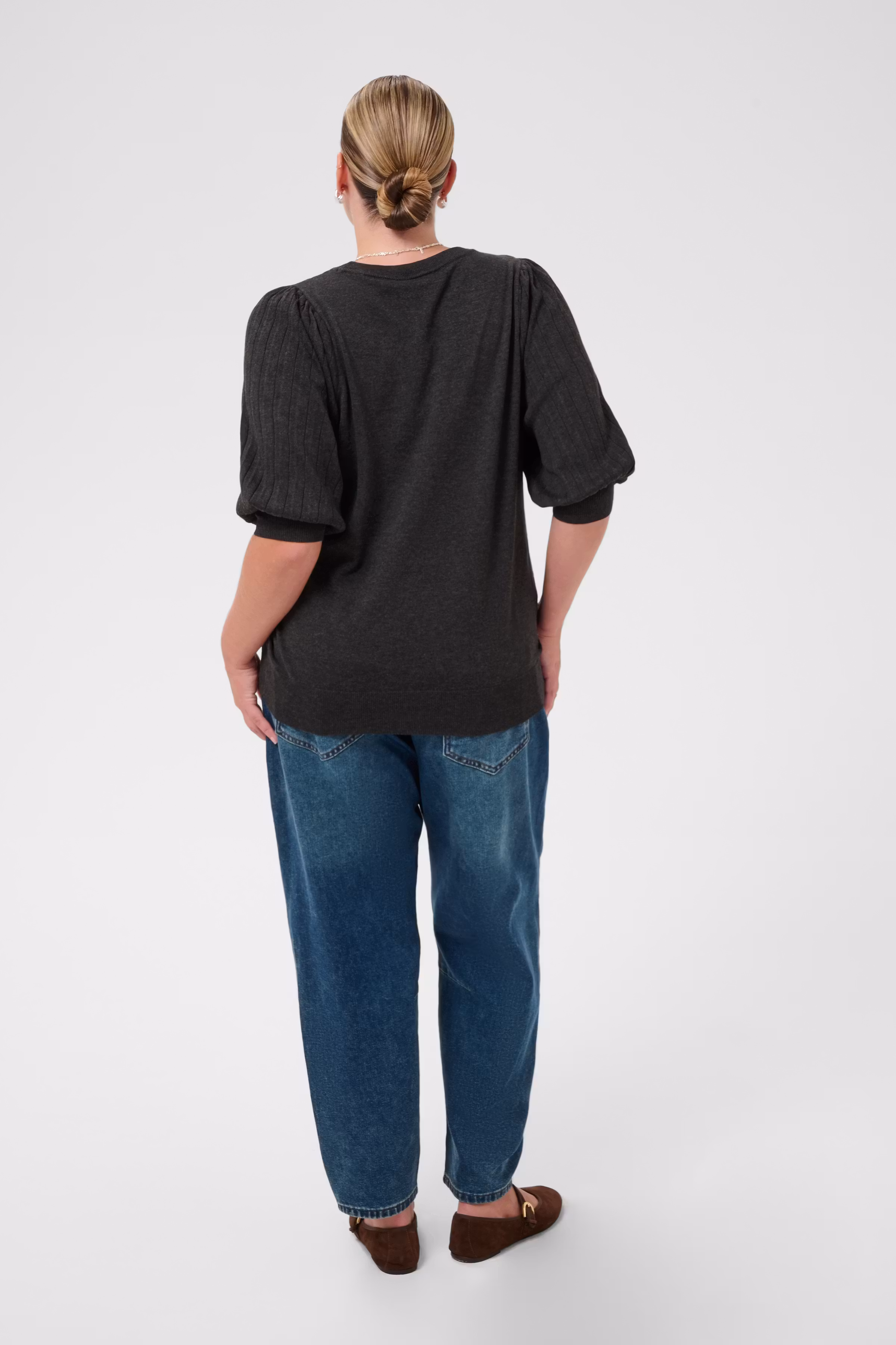 KCloni Pullover LOOKBOOK BACK 10584454-100125