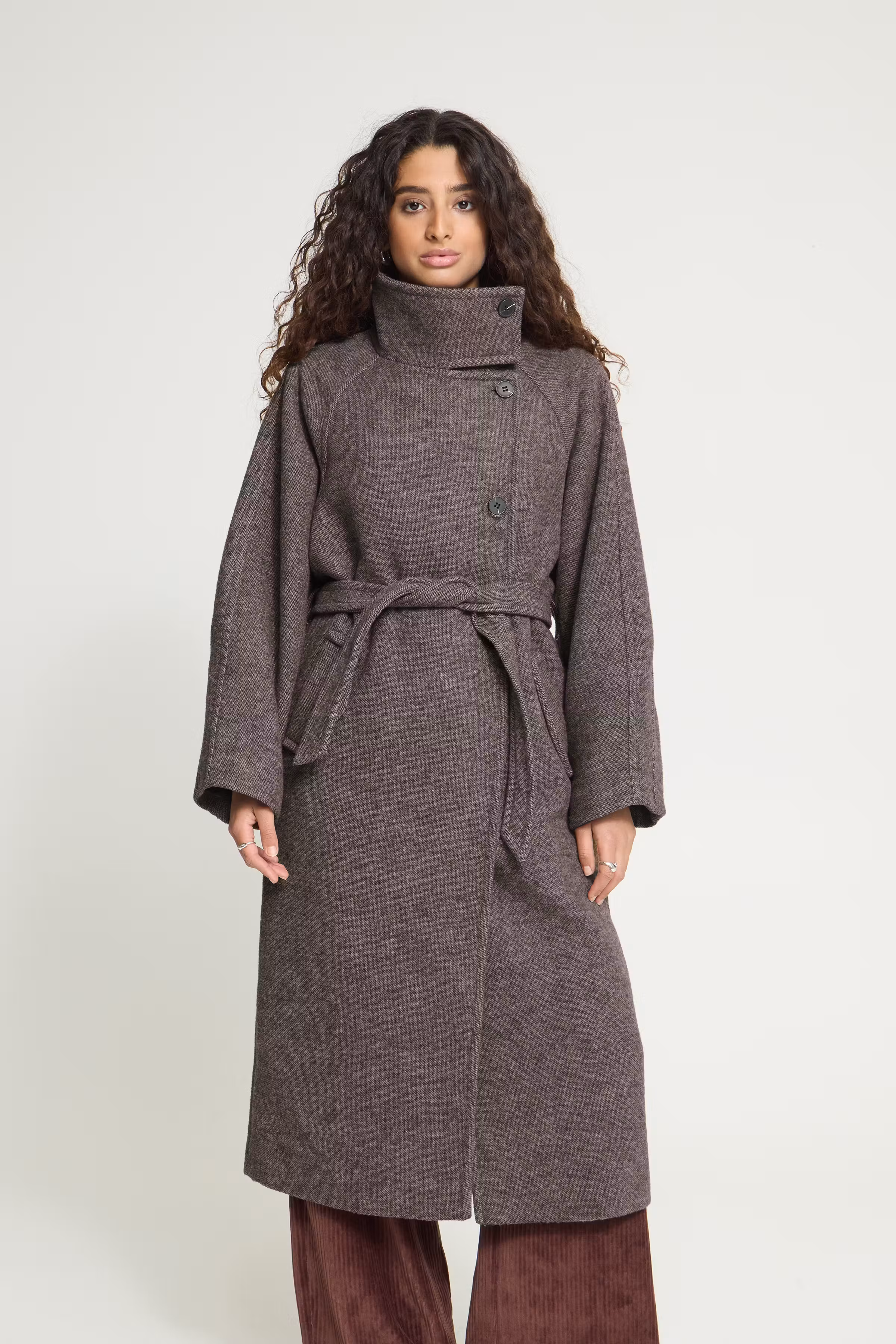 IHGAZIVA Yttertøy LOOKBOOK FRONT 20123112-1909121