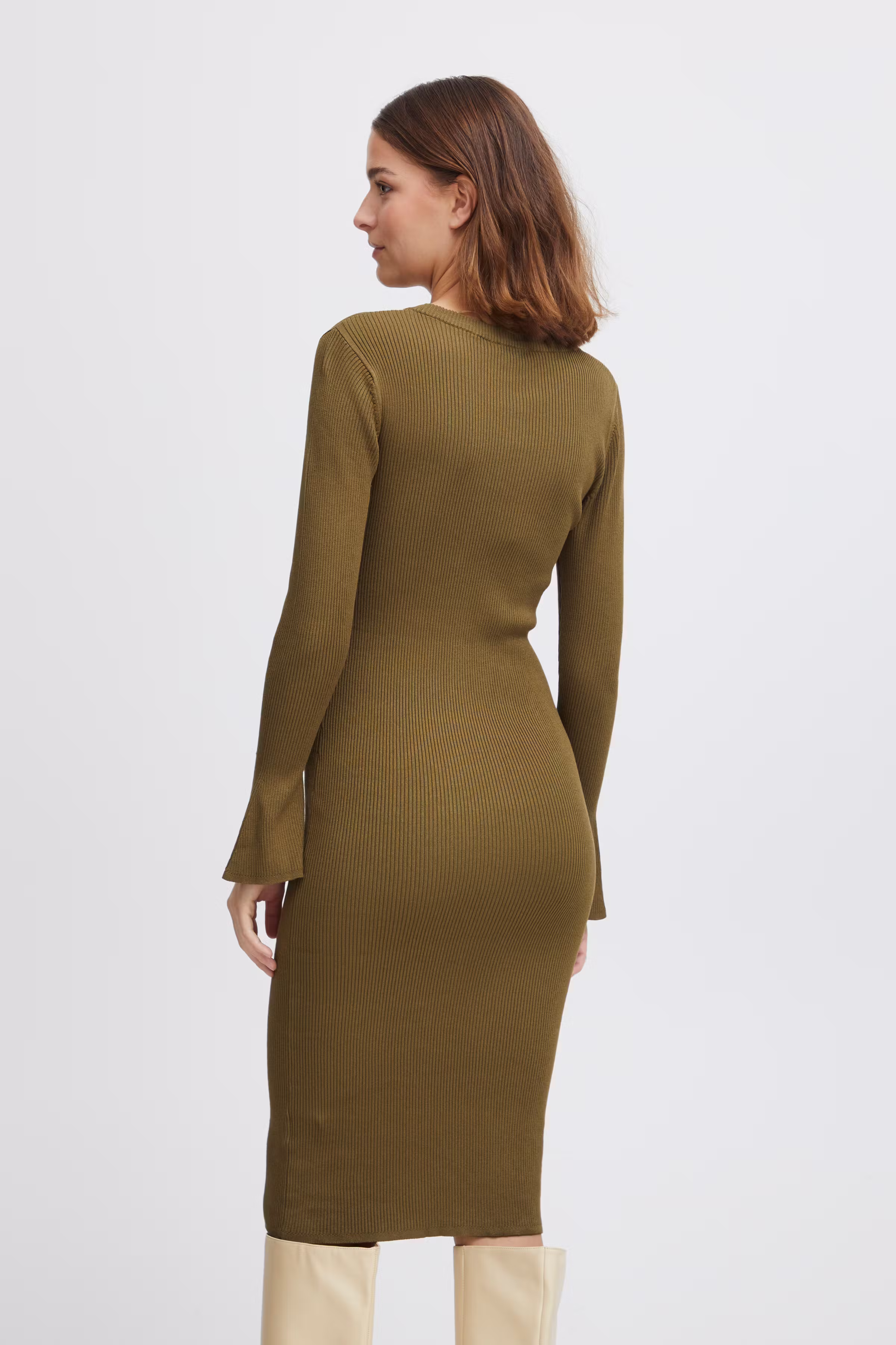 BYMMORLA Kjole LOOKBOOK BACK 20815308-190622