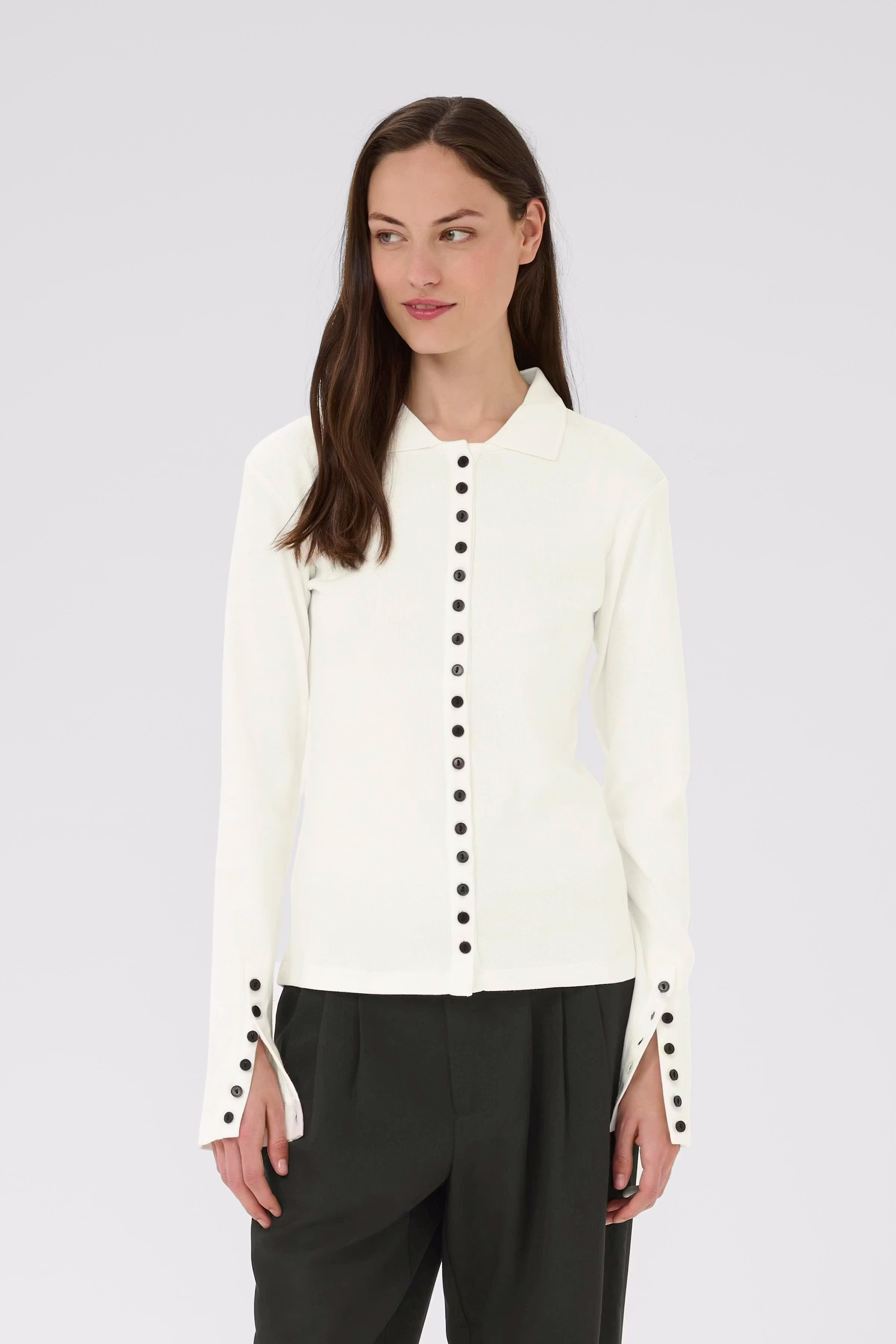 KBDafne Cardigan LOOKBOOK FRONT 10105801-110103