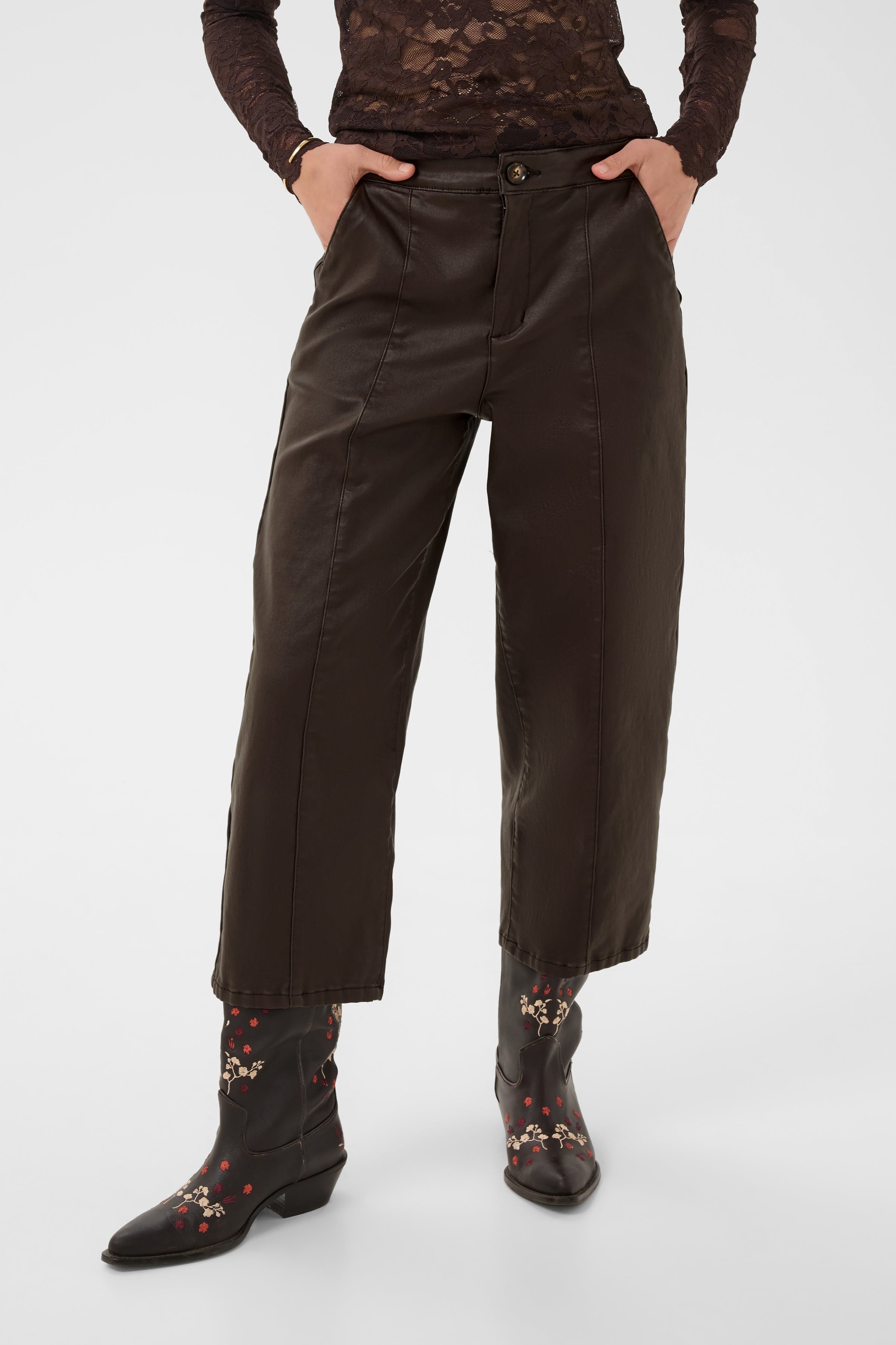 CRWinni Trousers LOOKBOOK FRONT 10615348-191016