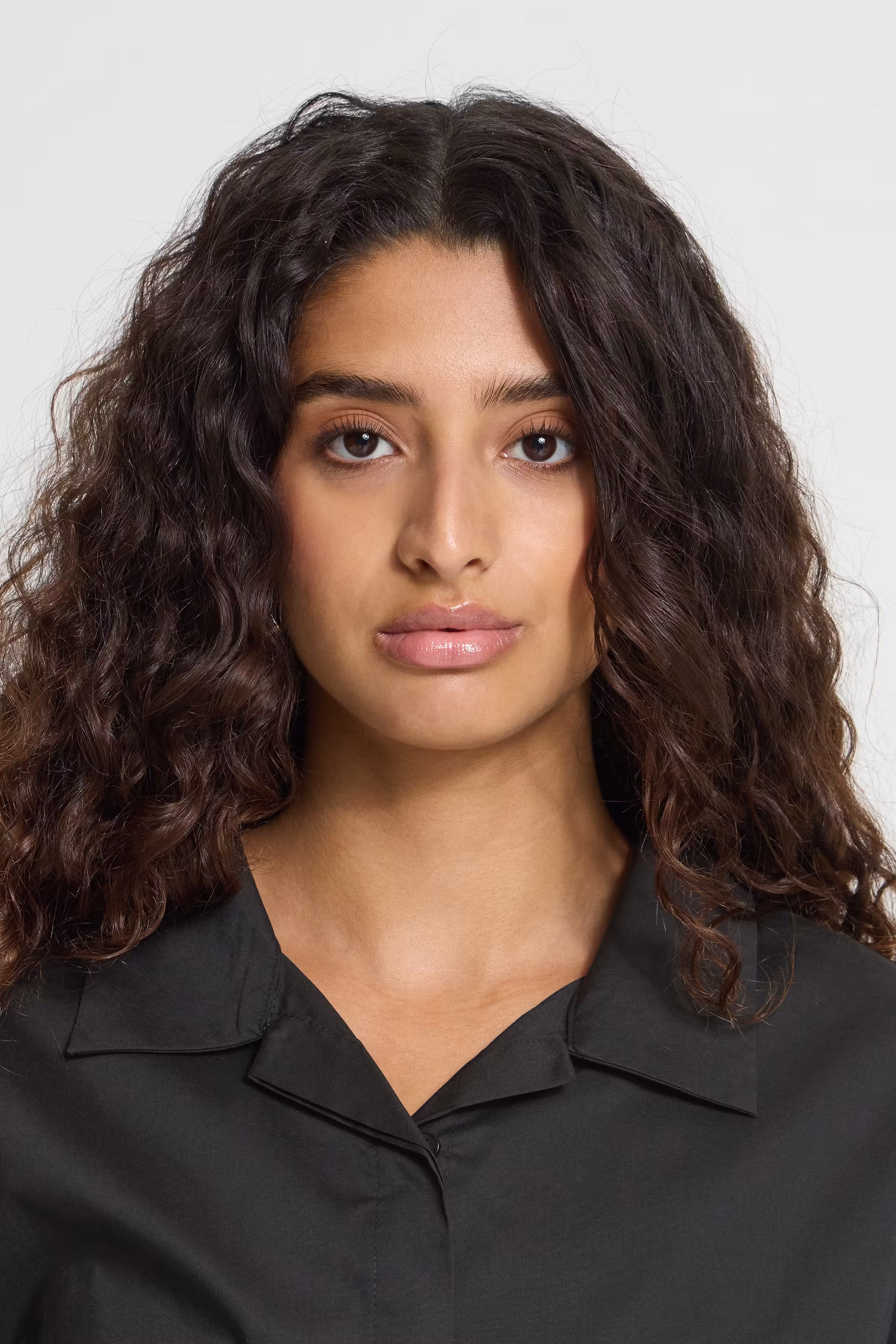 IHKAYSA Skjorte LOOKBOOK DETAIL 20126589-194008