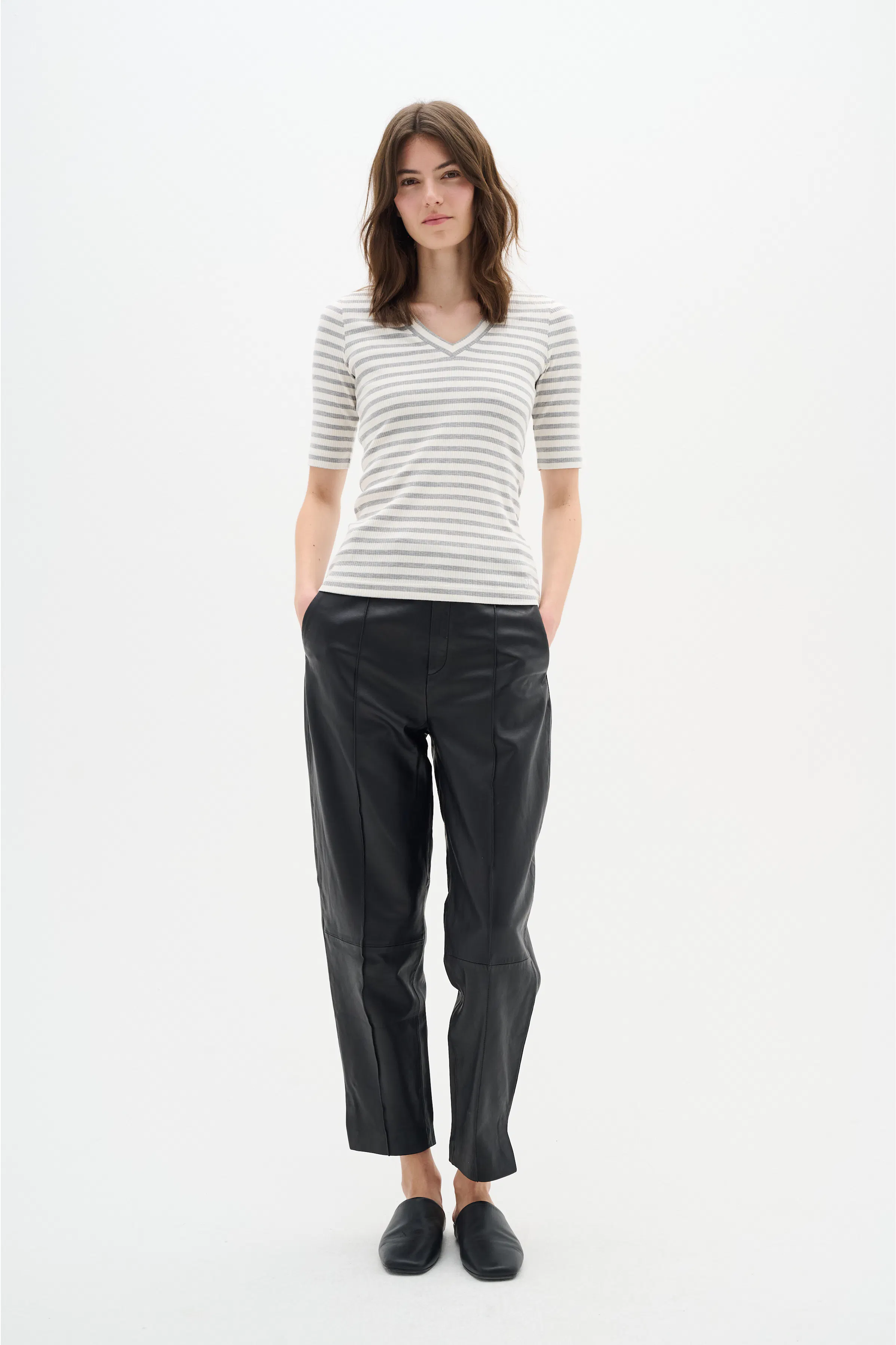 DagnaIW T-shirt LOOKBOOK FRONT 30109859-303200