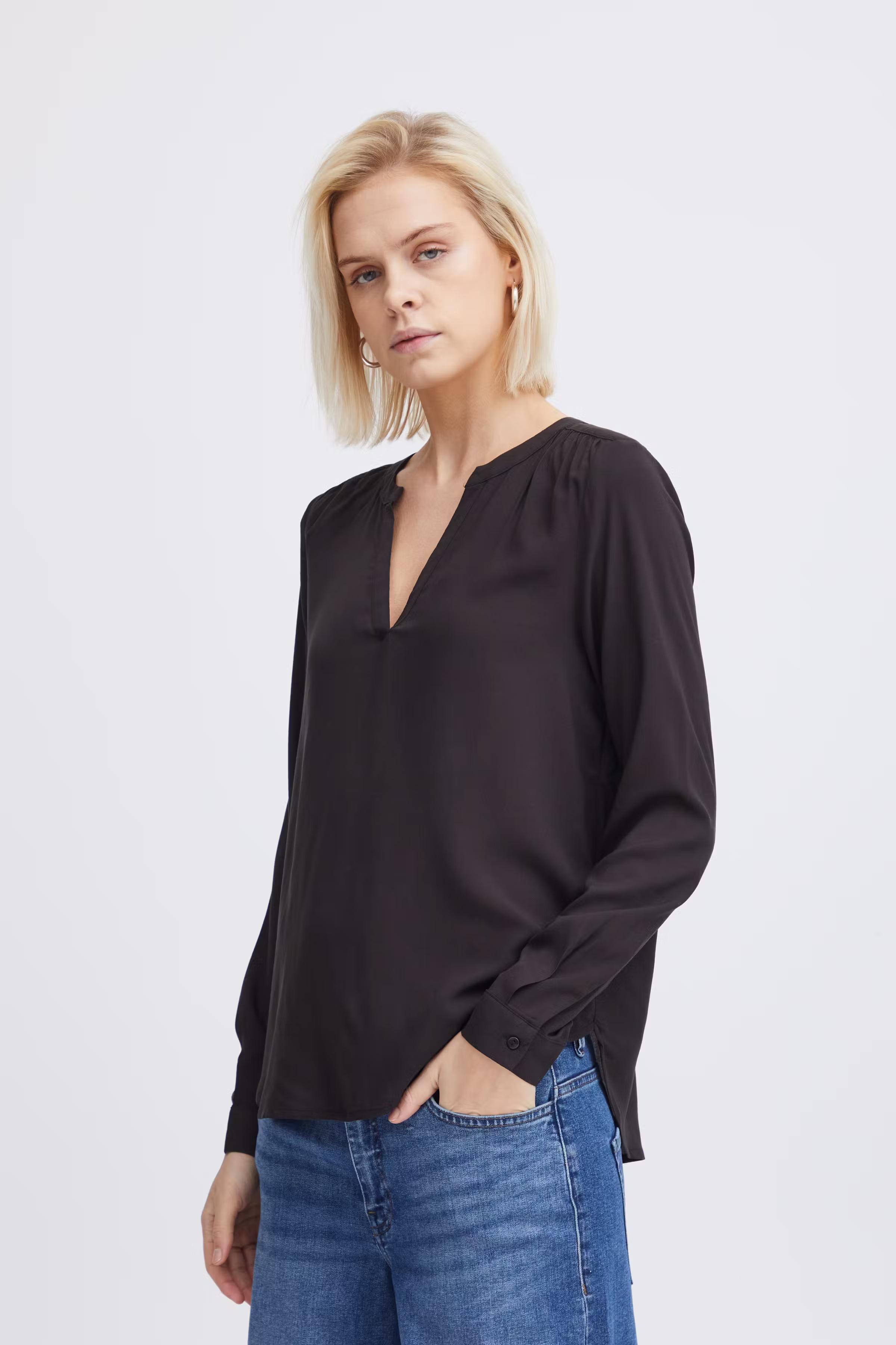 IHMAIN Blus LOOKBOOK FRONT 20114753-194008