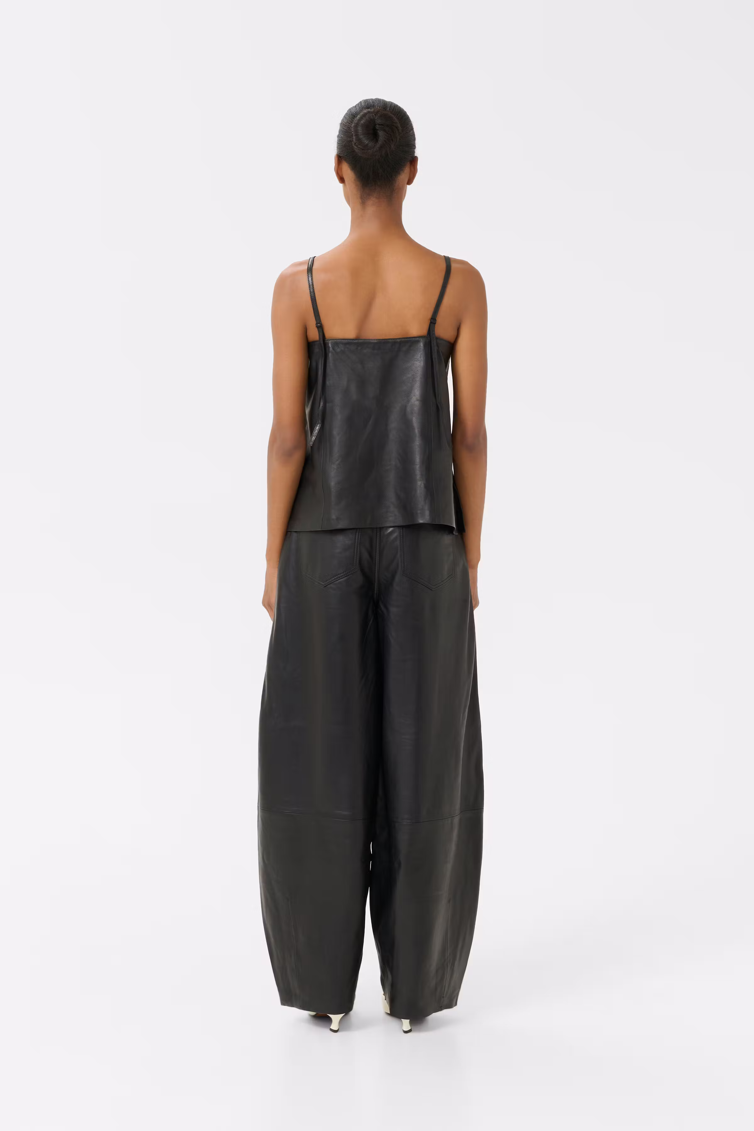 GZrio Leather top LOOKBOOK BACK 10910461-100017