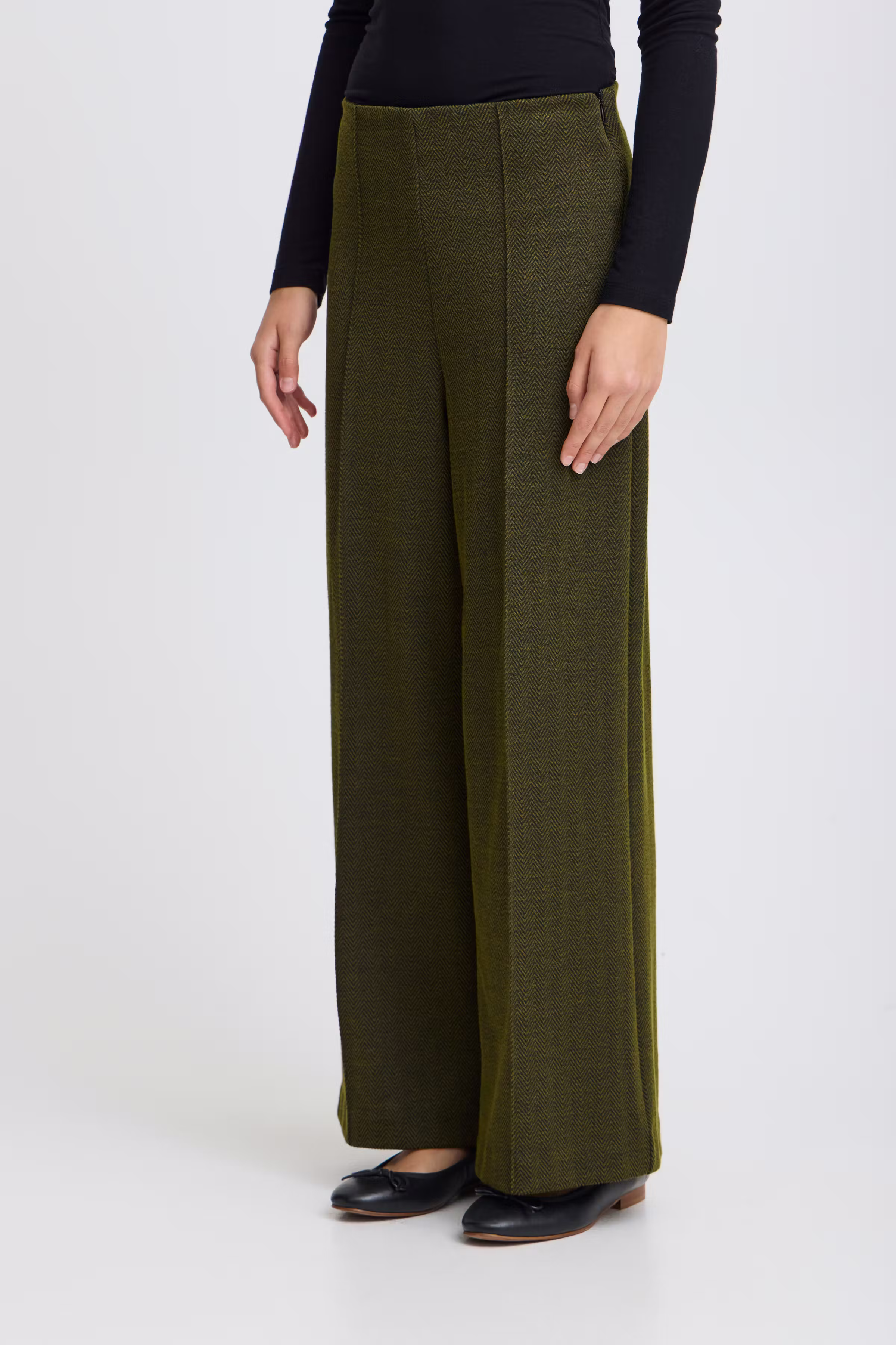 IHKATE JACQUARD Pantalon LOOKBOOK FRONT 20121602-203618