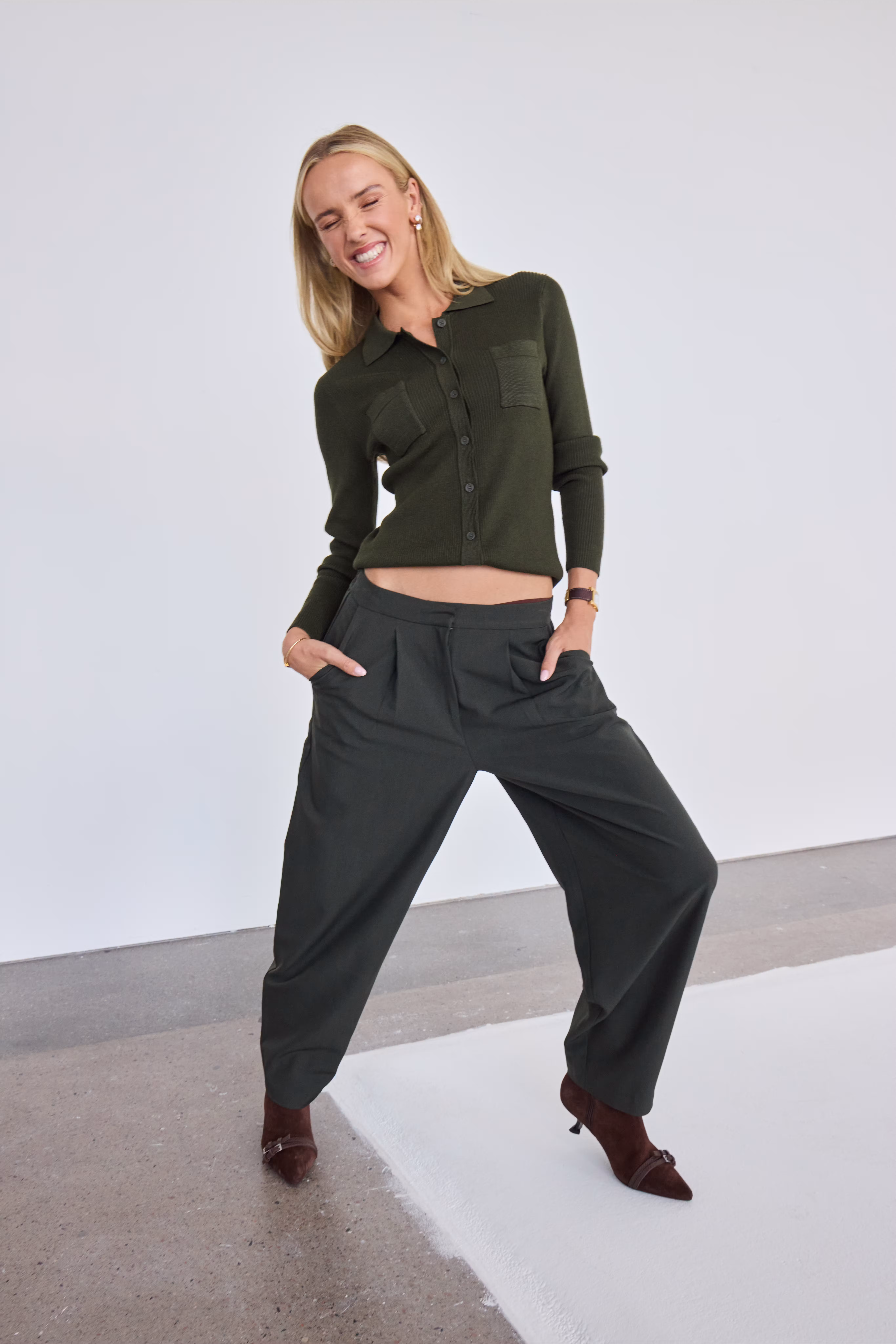 IHFAVA Trousers LOCATION NONE 20125681-1905091