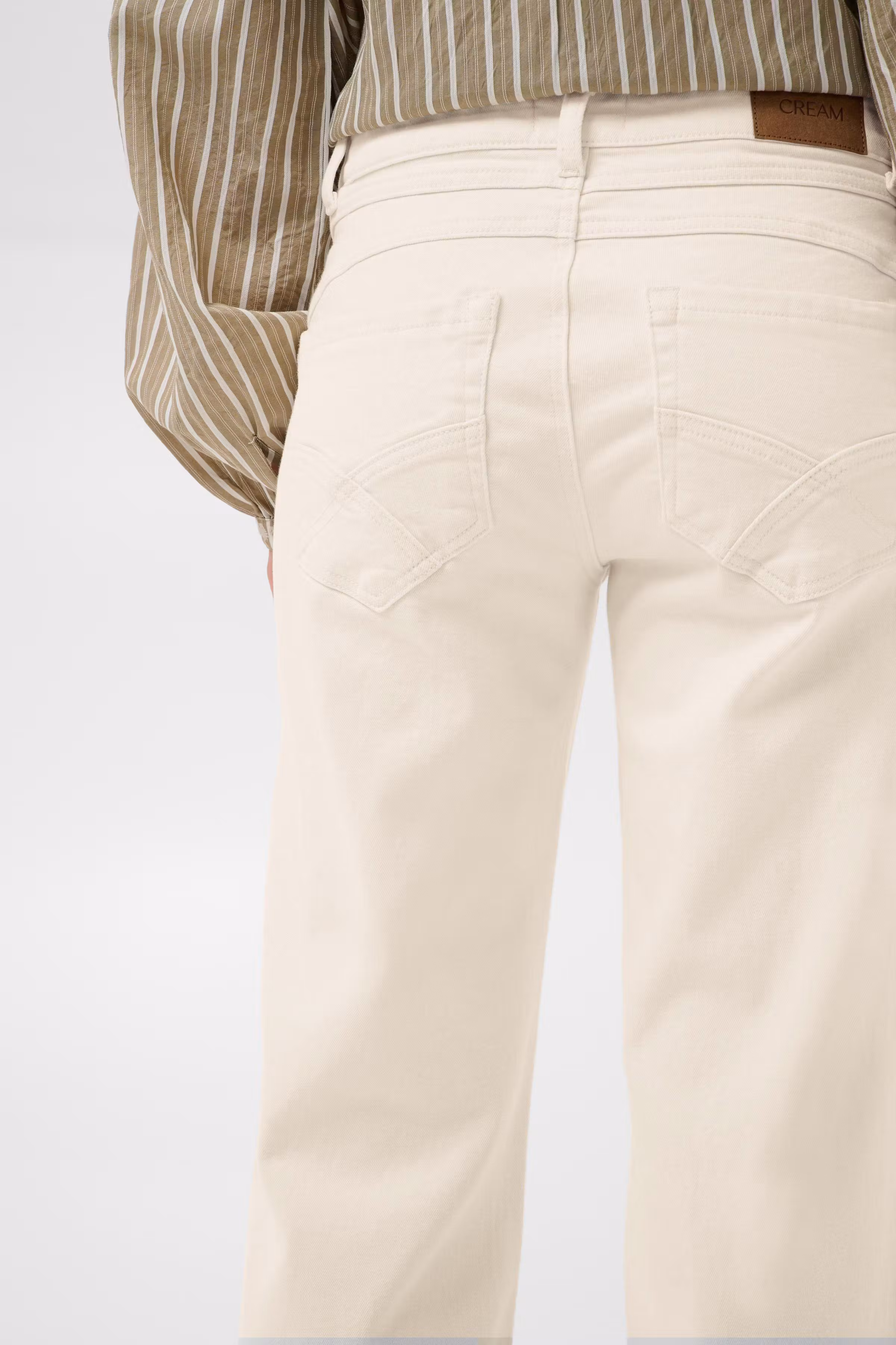 CRNatalia Jeans LOOKBOOK DETAIL 10614693-101185