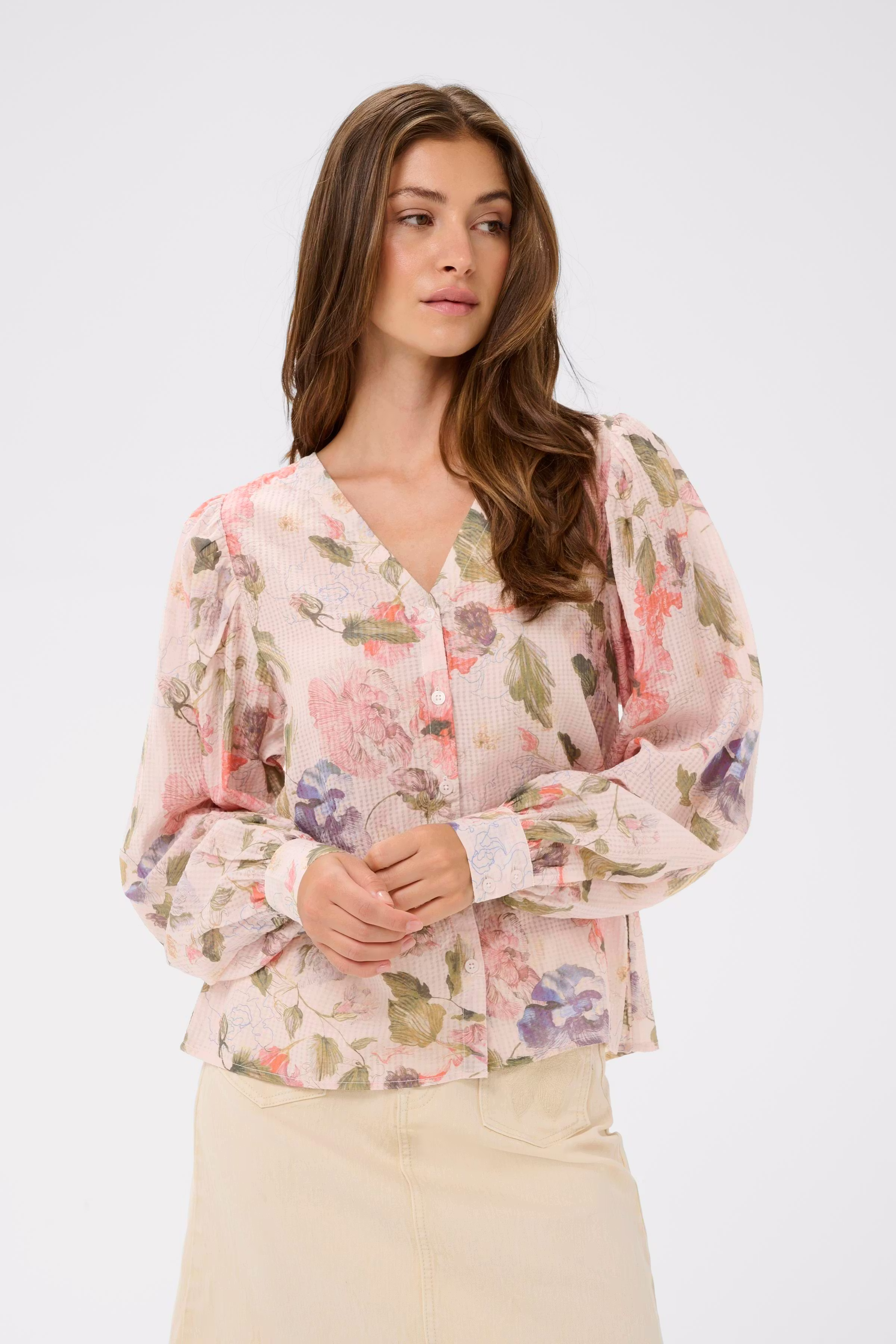 CRLucia Blouse LOOKBOOK FRONT 10614805-107168