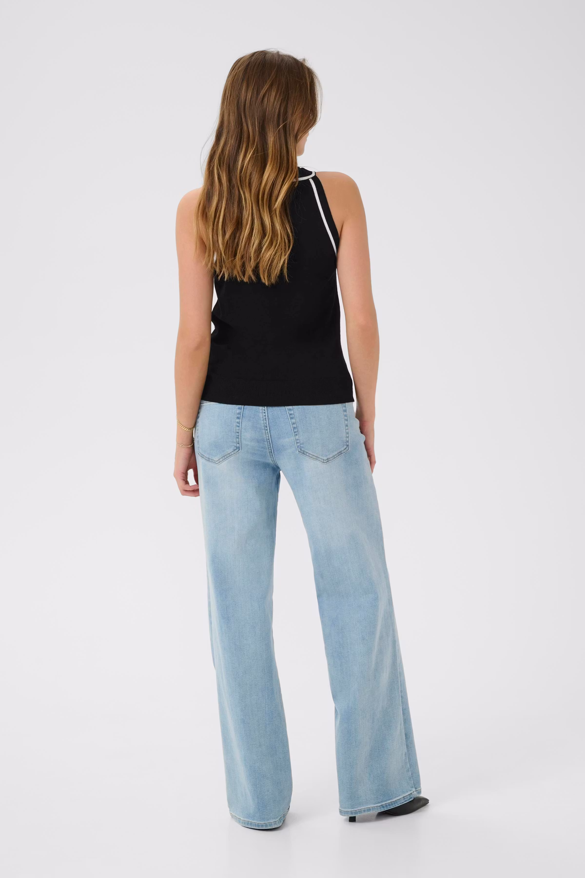 KAlizza Pullover LOOKBOOK BACK 10510294-100121