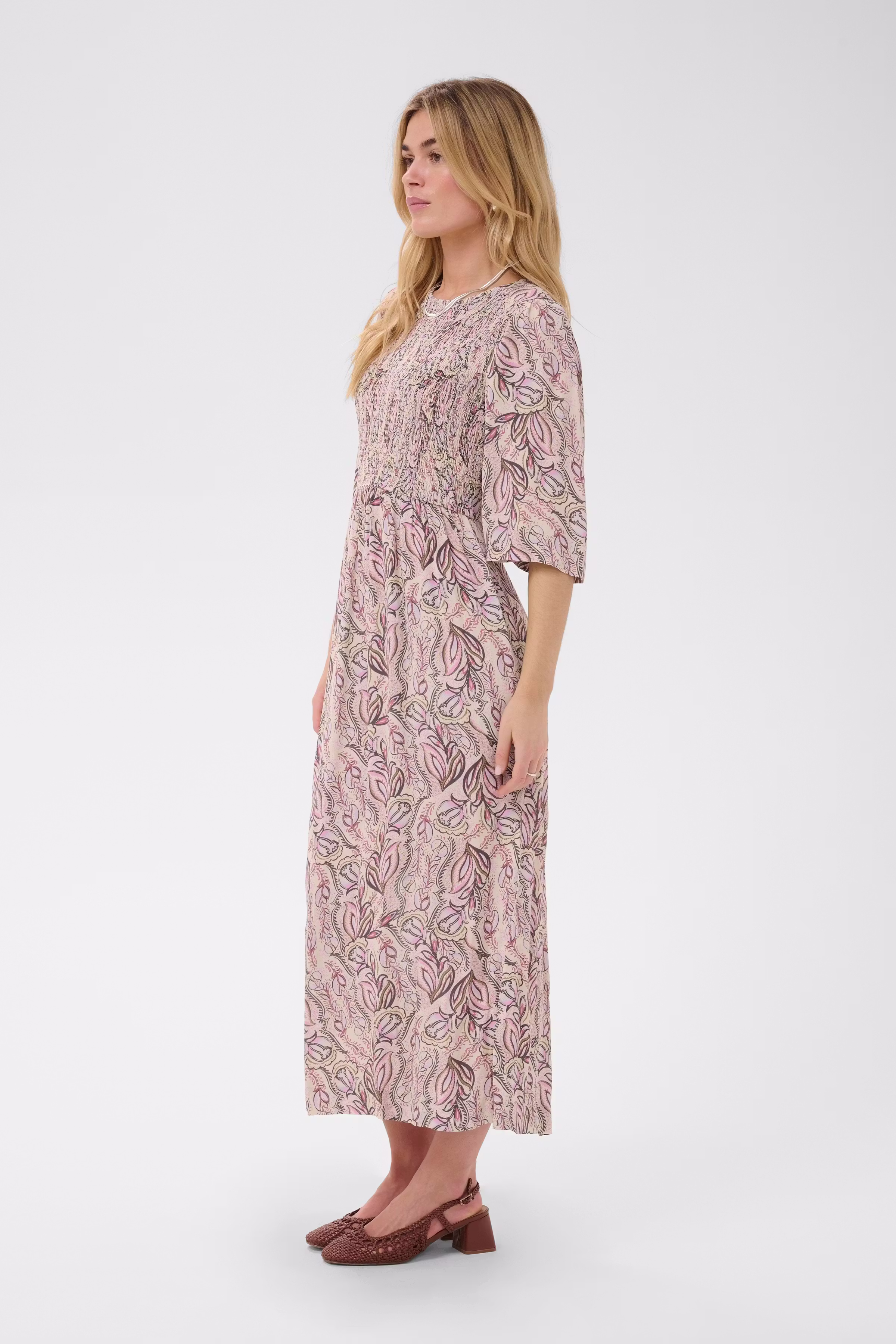 ShaktiSZ Kjole LOOKBOOK FRONT 30515270-305137