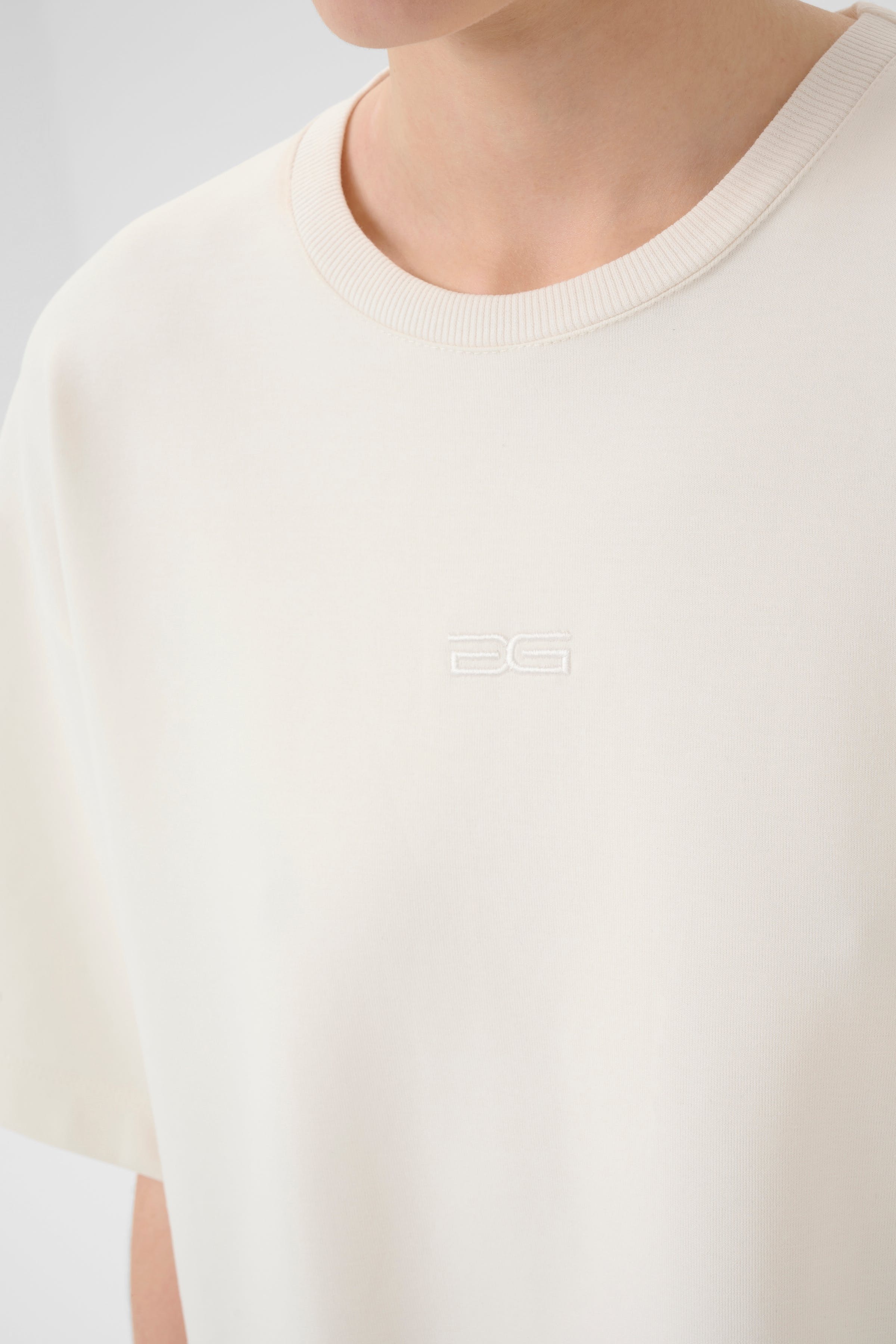 GZimina Dress LOOKBOOK DETAIL 10910519-130905