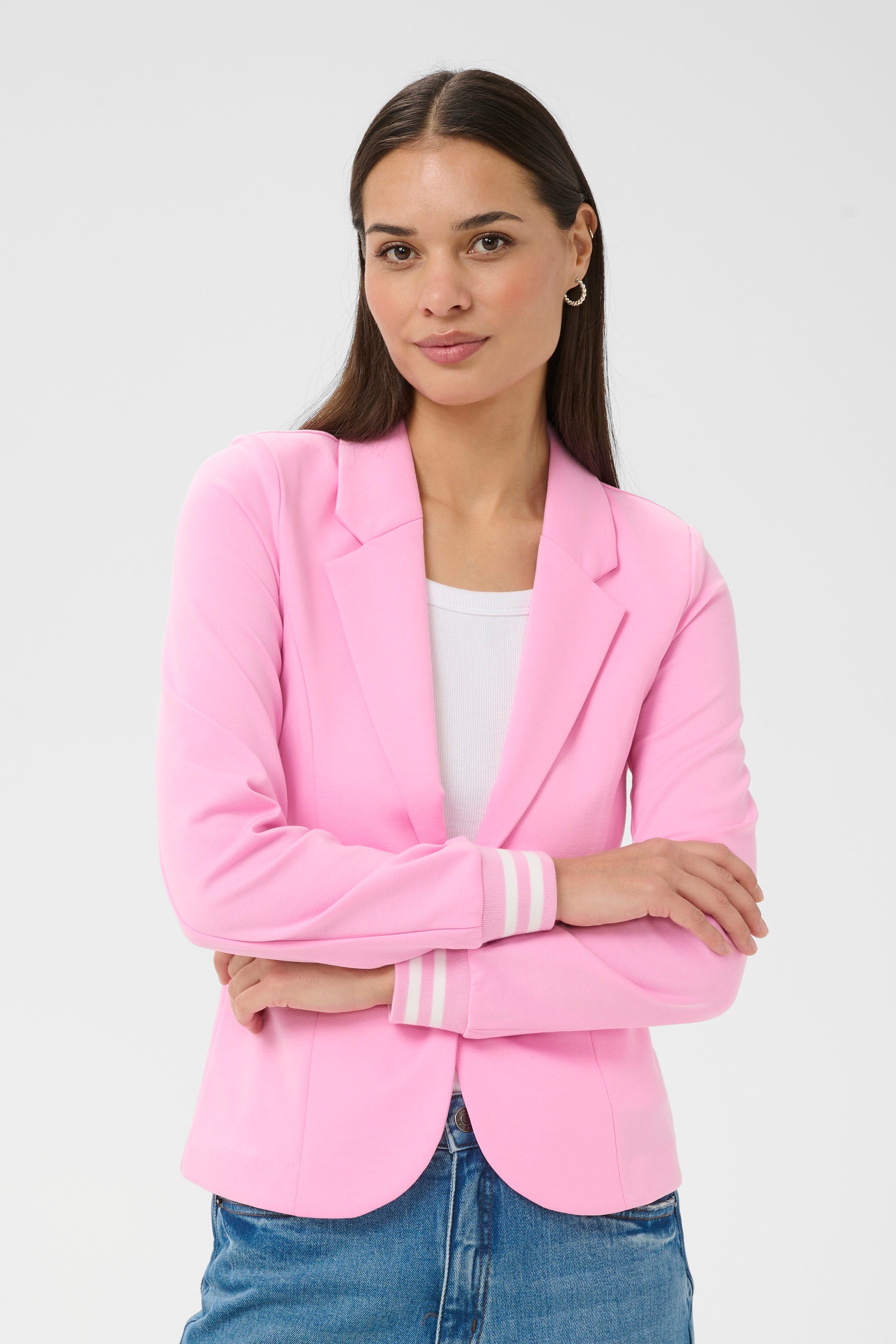 Kinnie Blazer LOOKBOOK FRONT 10550800-109830