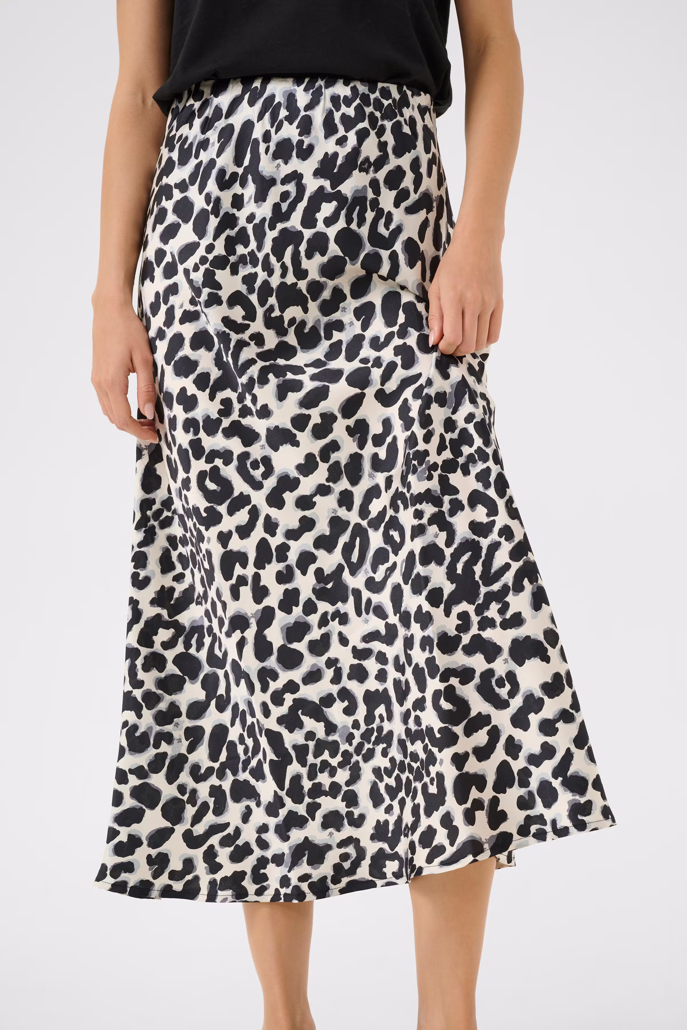 KAjune Skjørt LOOKBOOK DETAIL 10510183-107798