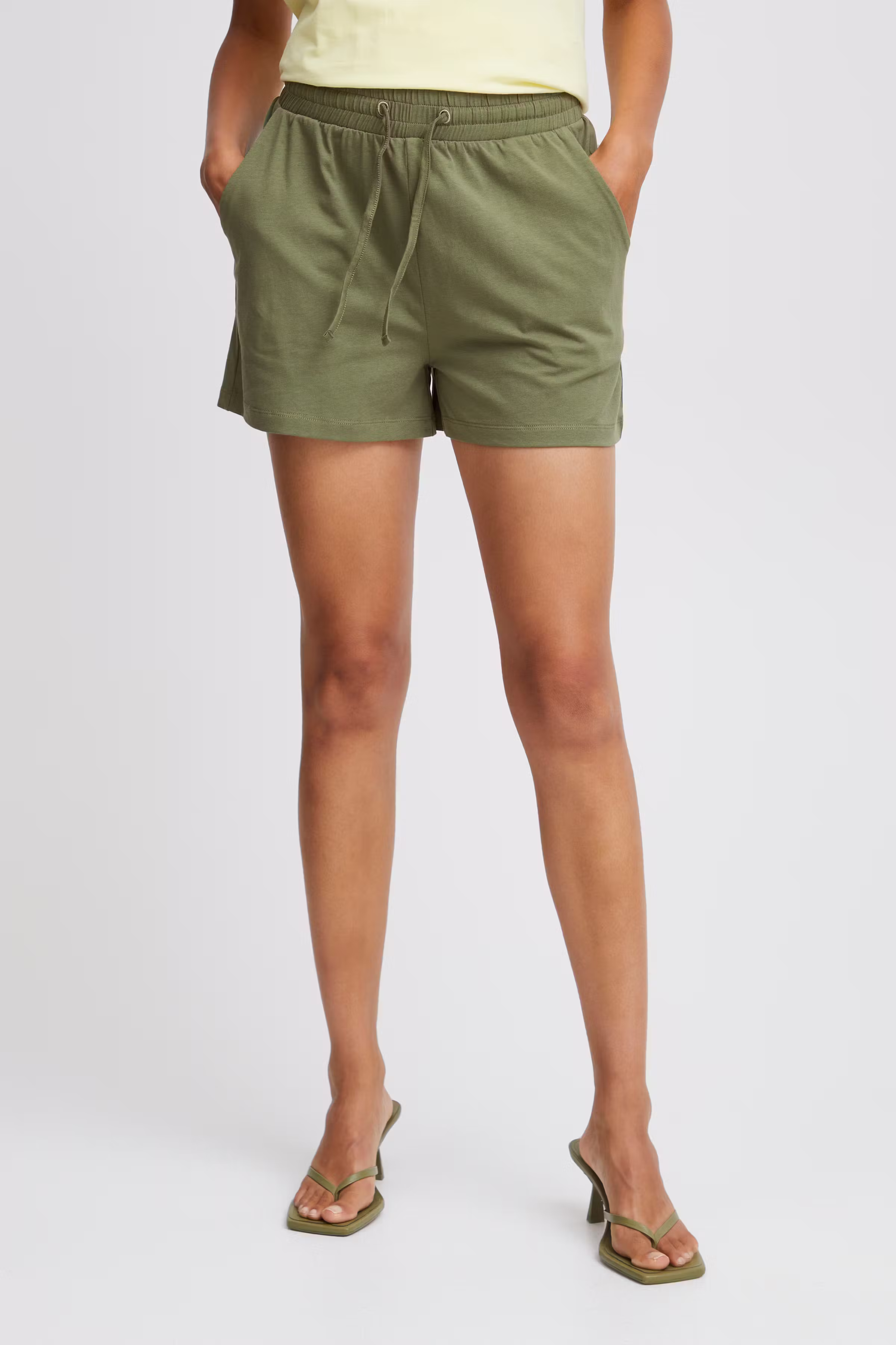 BYPANDINNA Shorts LOOKBOOK FRONT 20815000-180316