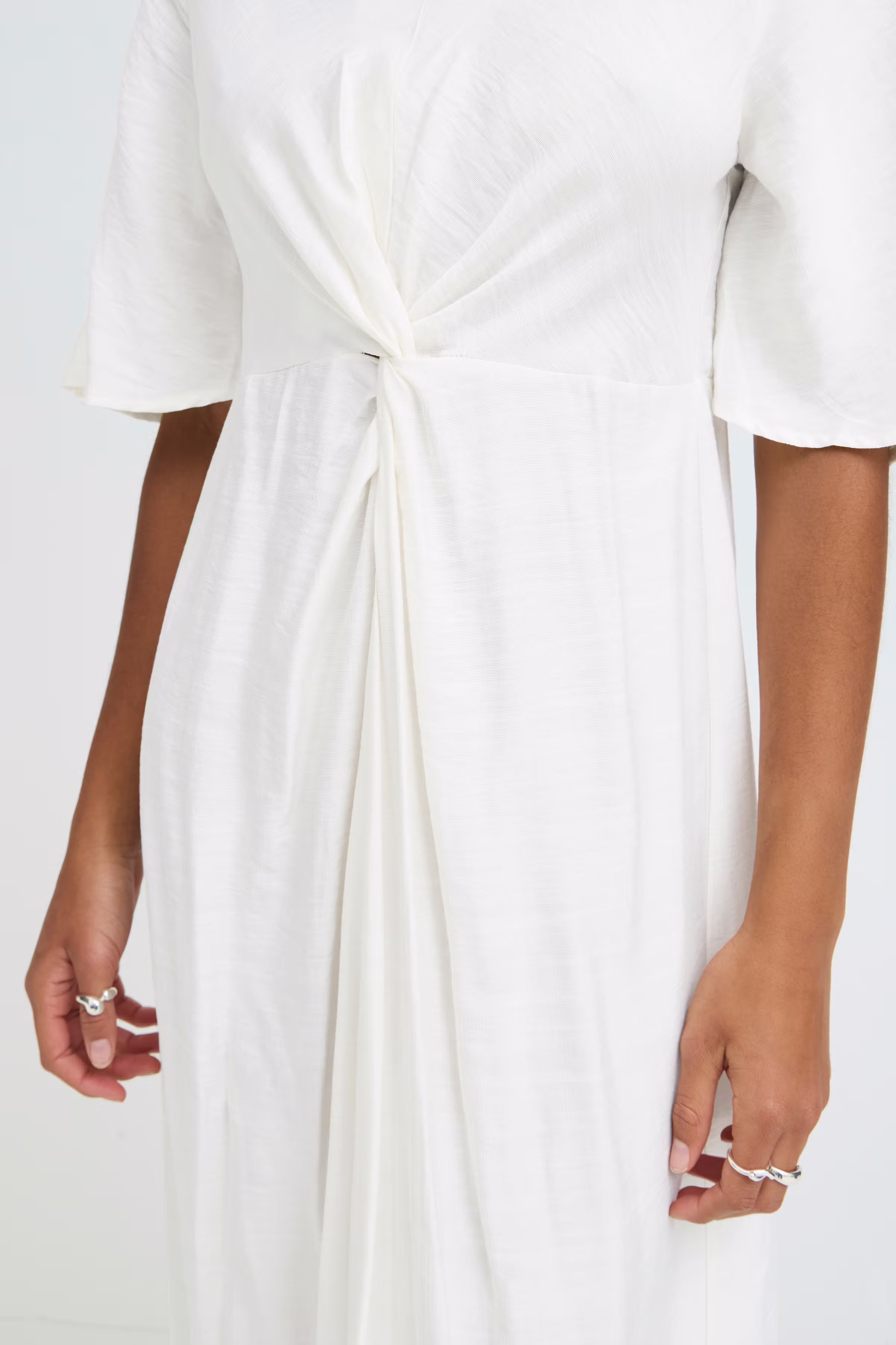 IHIMELDA Dress LOOKBOOK DETAIL 20125510-130905