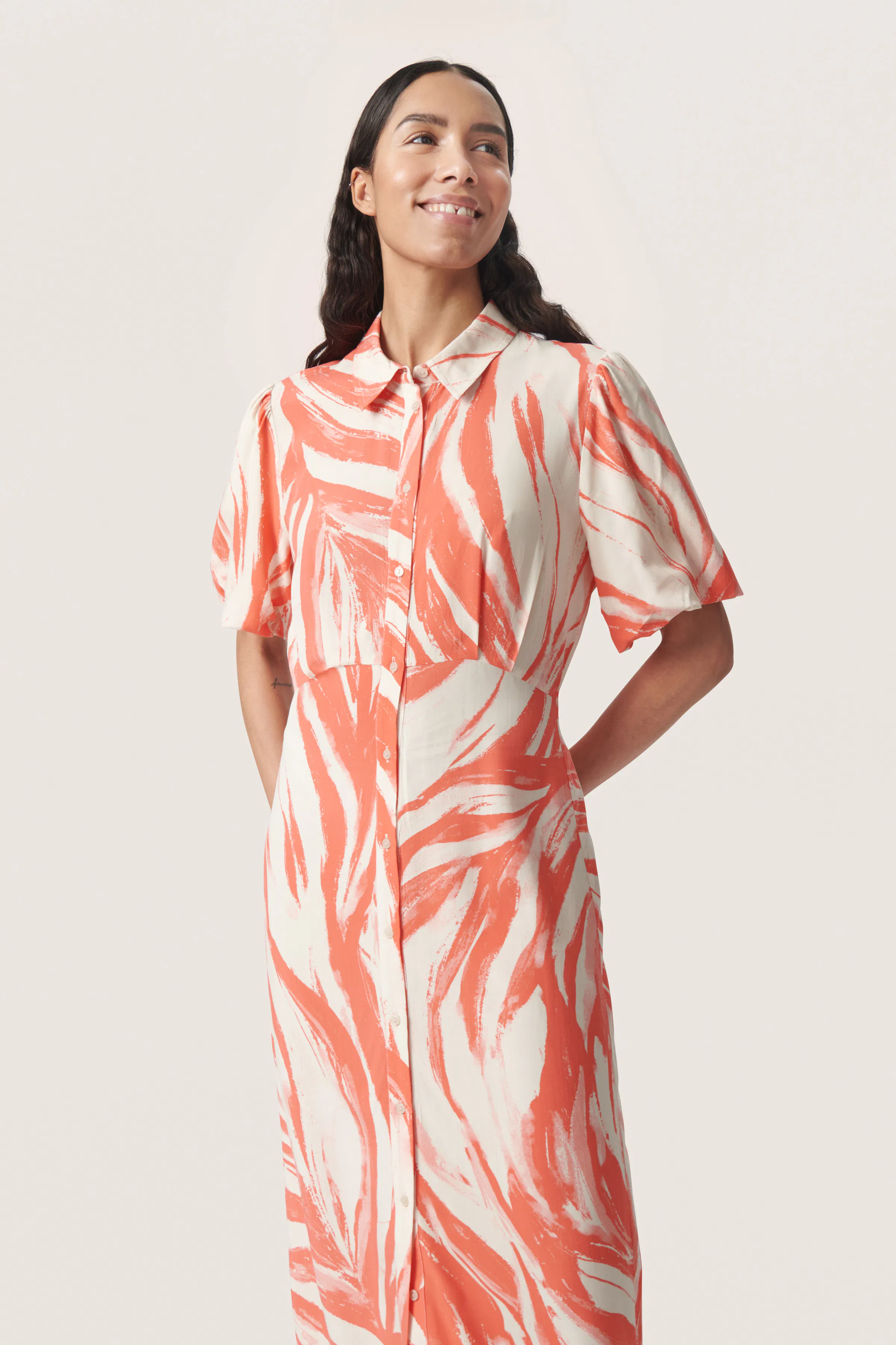 SLWynter Dress LOOKBOOK FRONT 30407432-302875