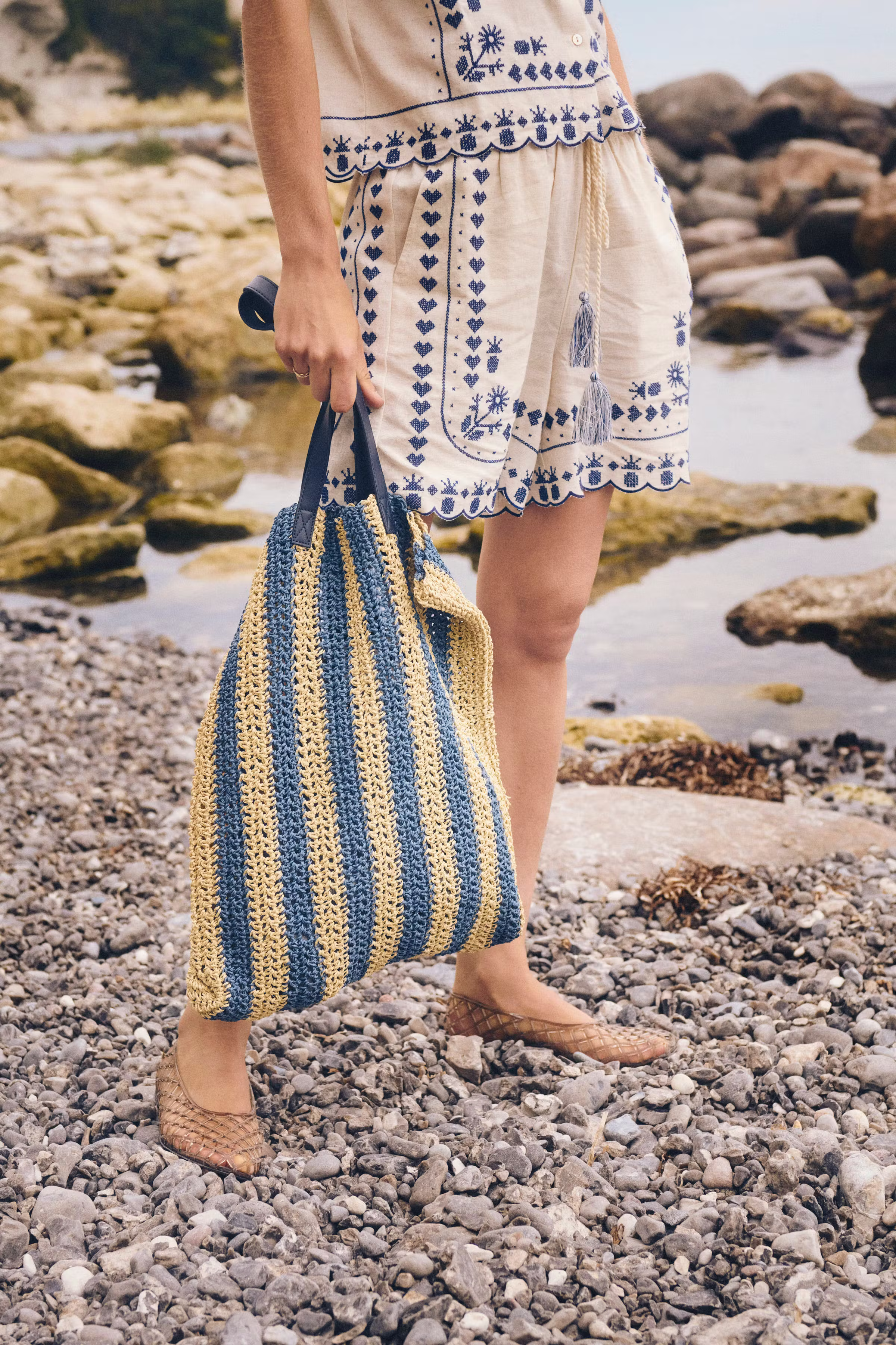 RomelleSZ Shorts LOCATION NONE 30515082-125202