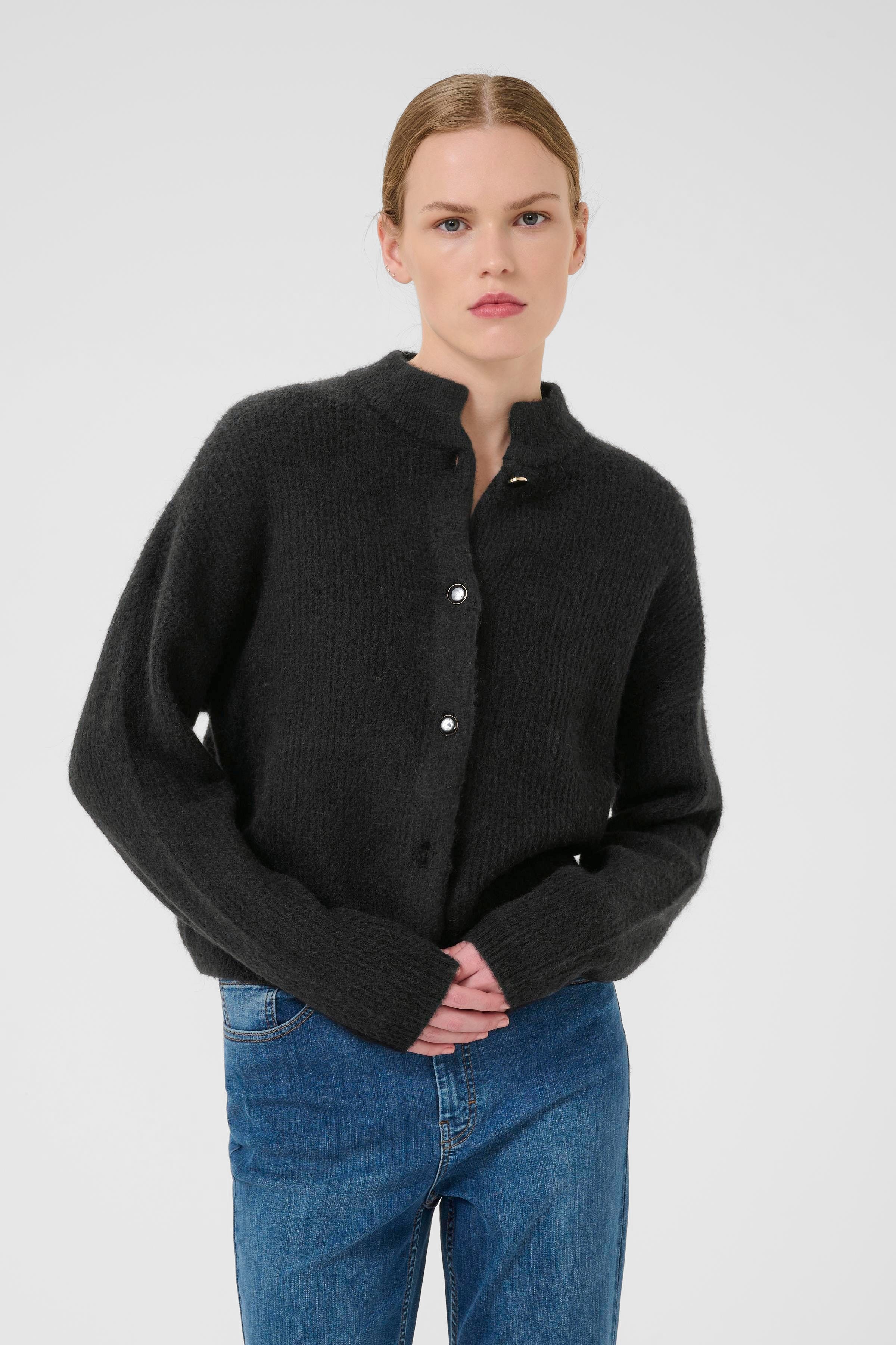 AlphaGZ Cardigan LOOKBOOK FRONT 10905931-100017