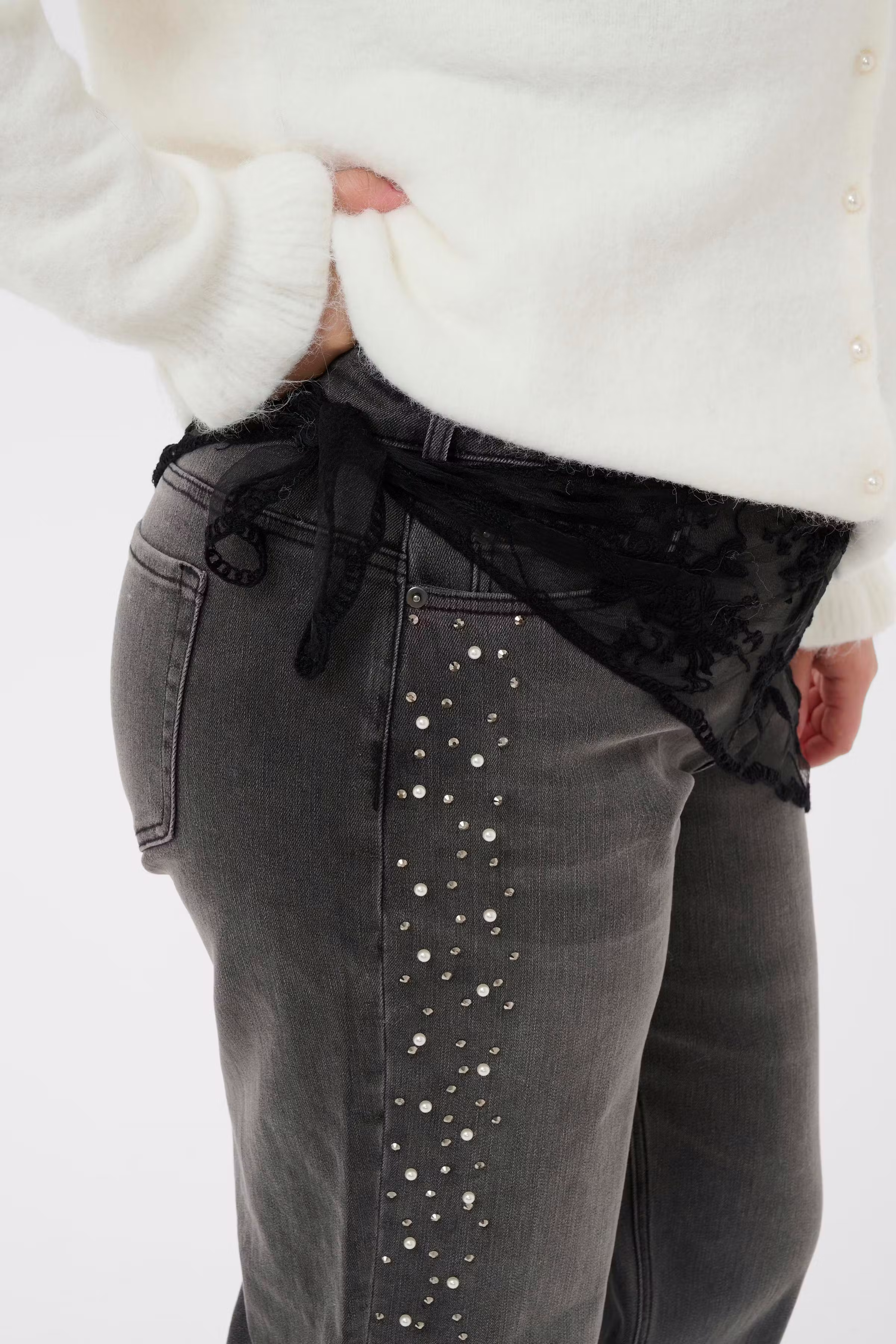 KAhally Scarf LOCATION NONE 10512265-100121