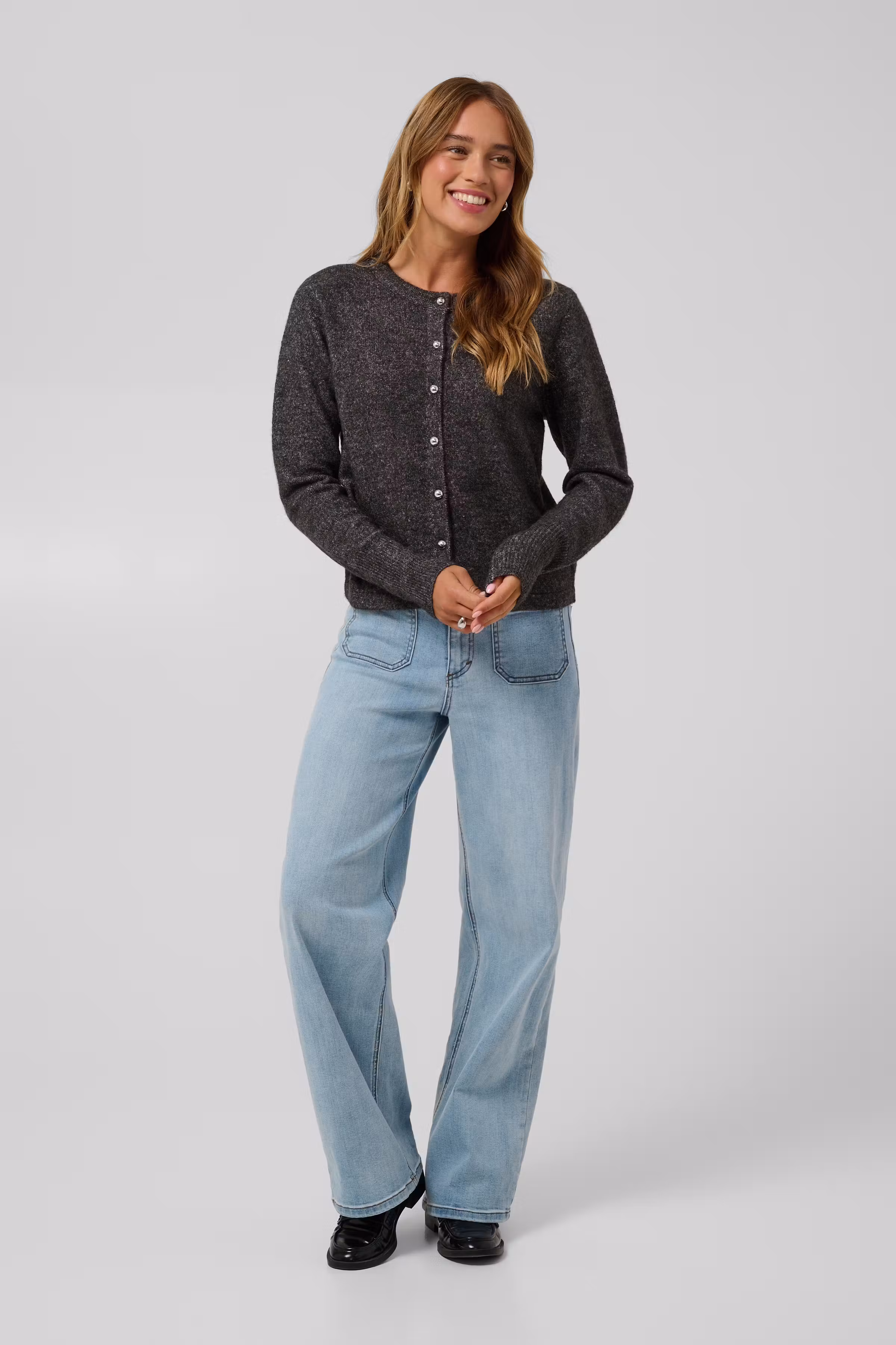 KAniel Cardigan LOOKBOOK FRONT 10510481-100125