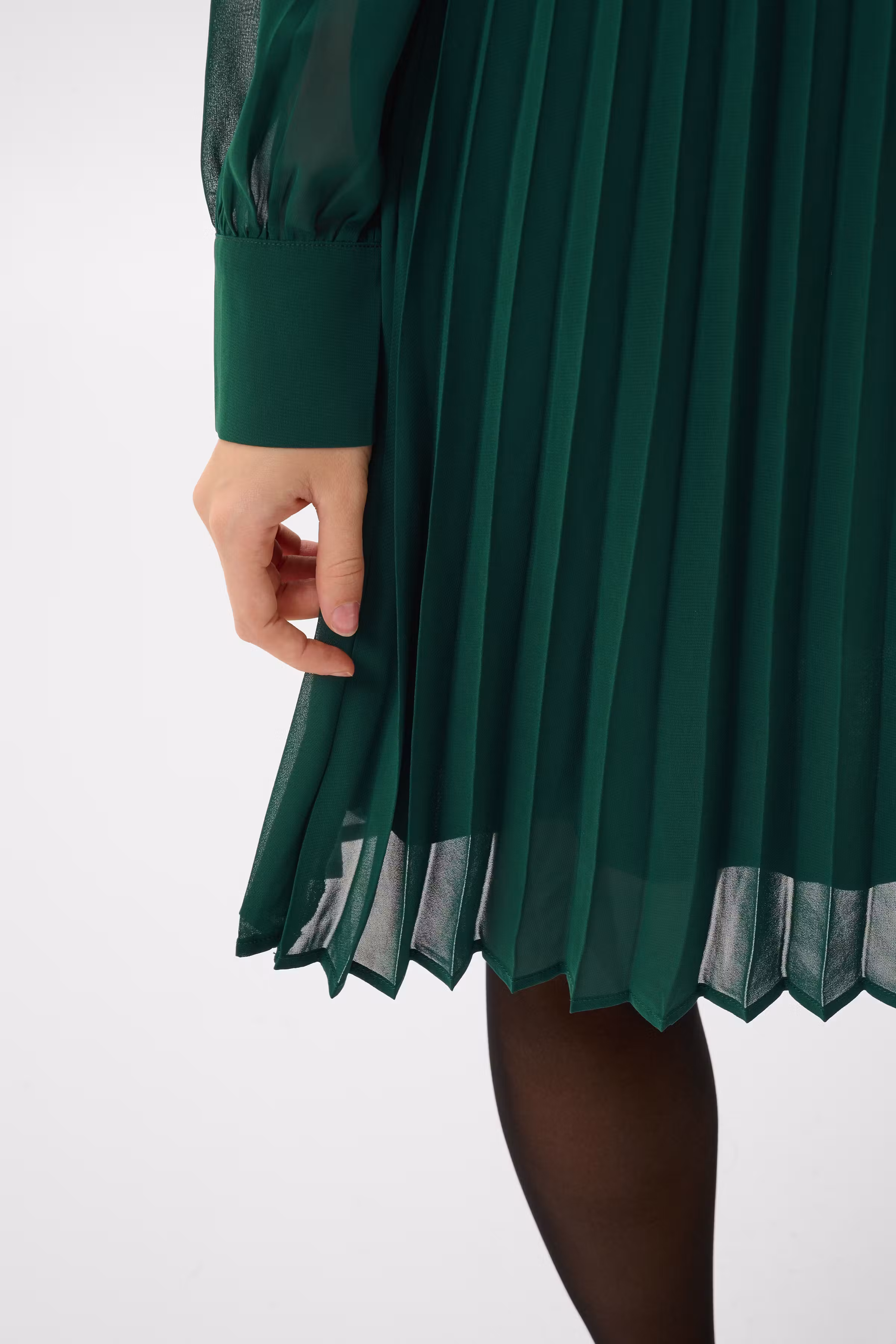 KAlorinda Dress LOOKBOOK DETAIL 10513211-195320