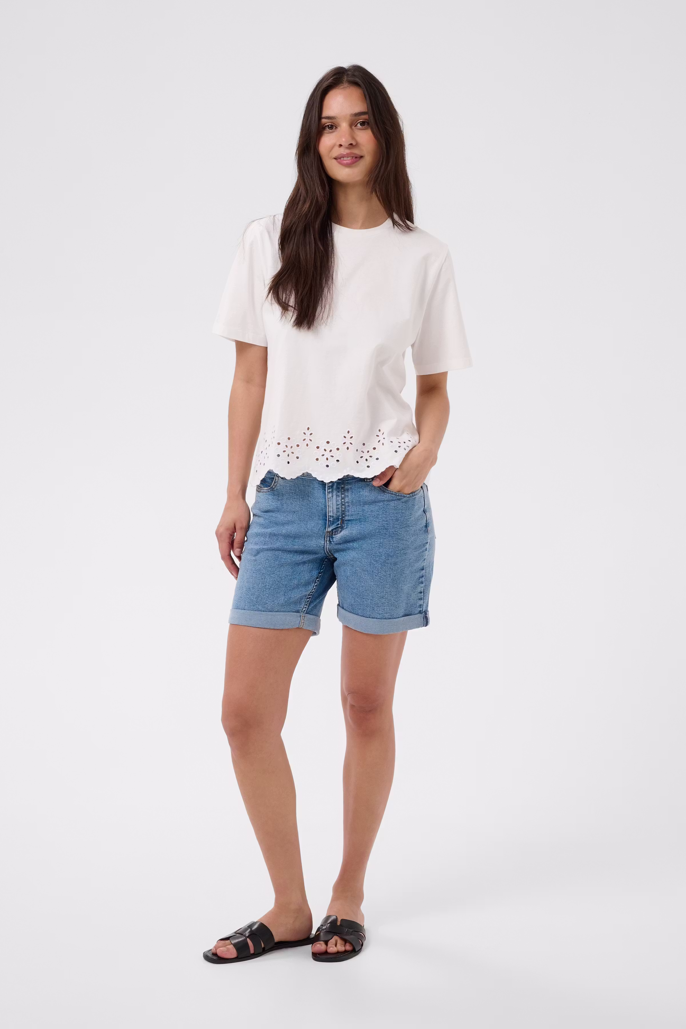 BPrikka T-shirt LOOKBOOK FRONT 40200167-110602